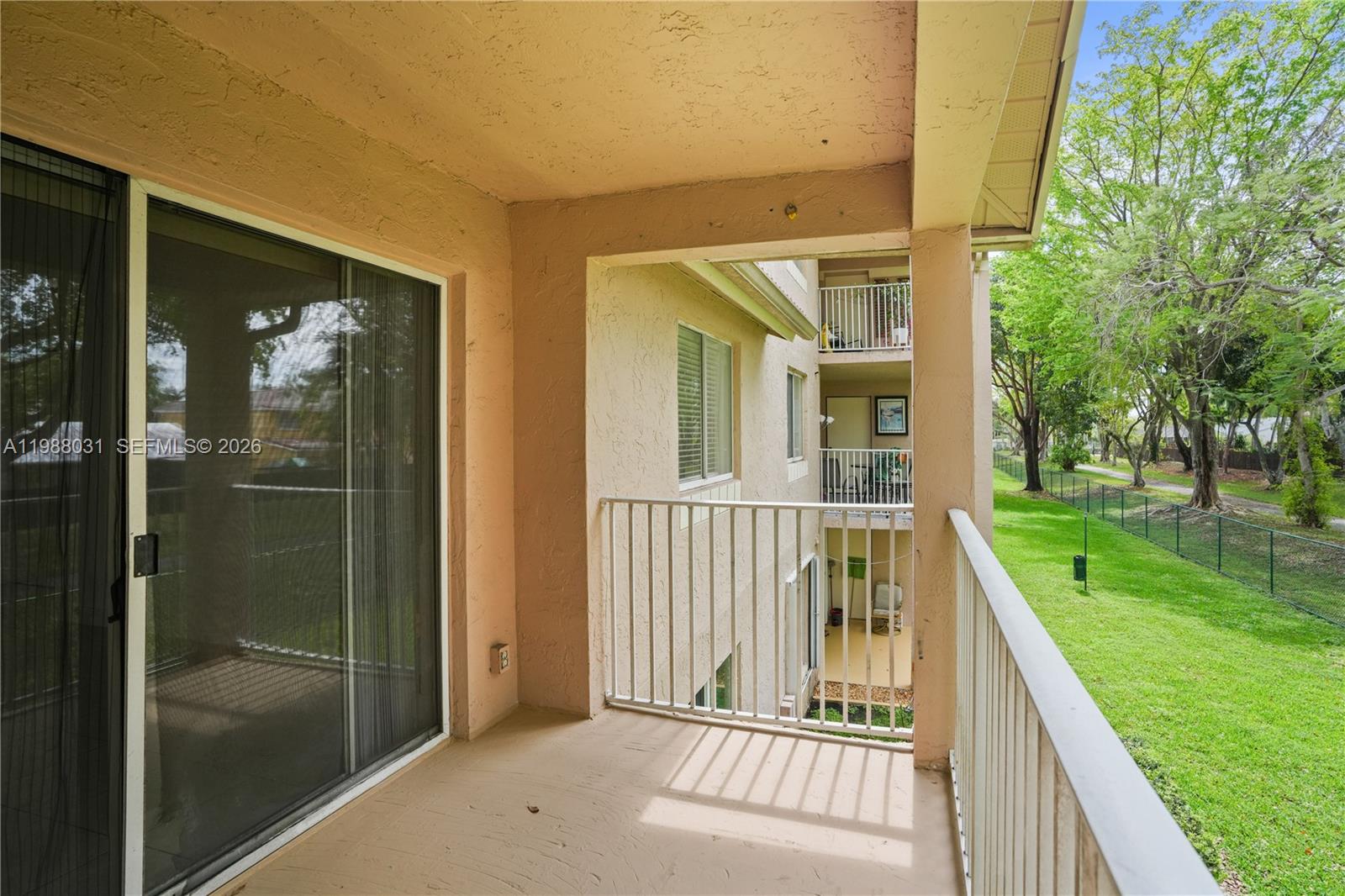 ROYAL PALM PLACE - Residential