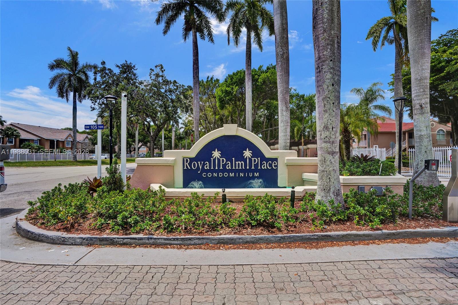 ROYAL PALM PLACE - Residential