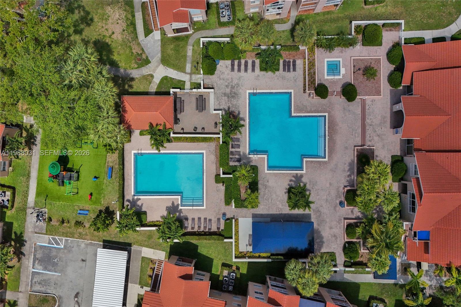 ROYAL PALM PLACE - Residential