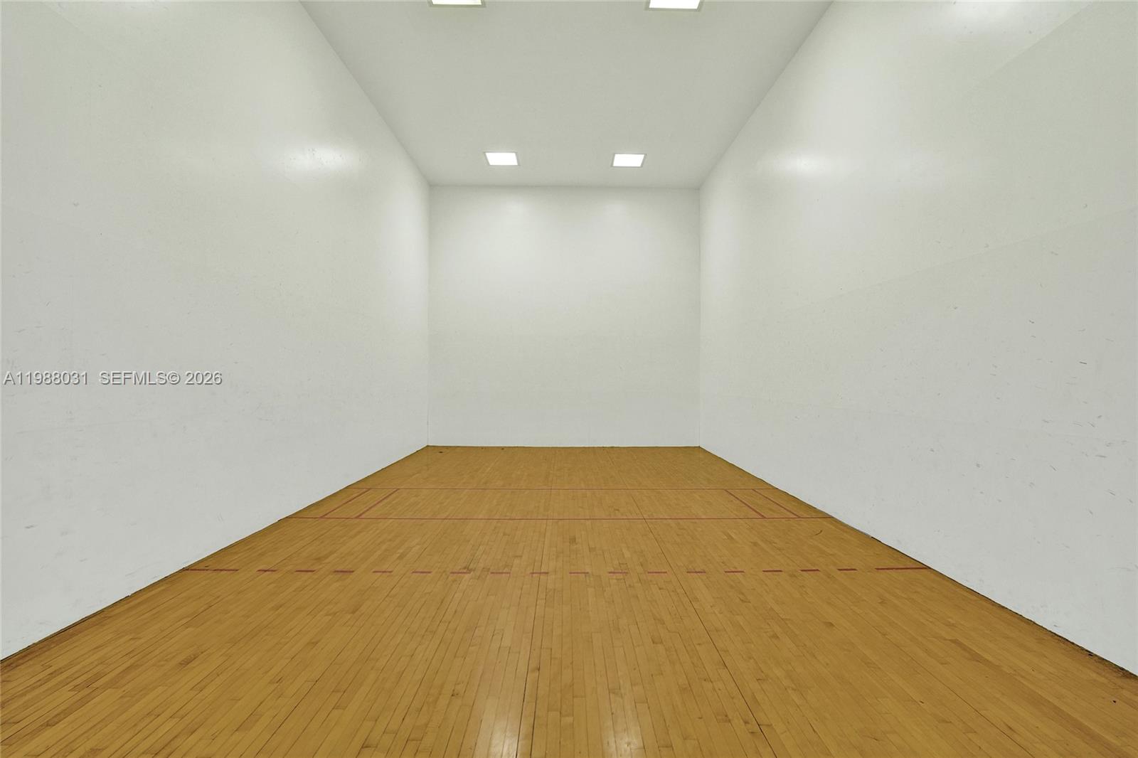 ROYAL PALM PLACE - Residential