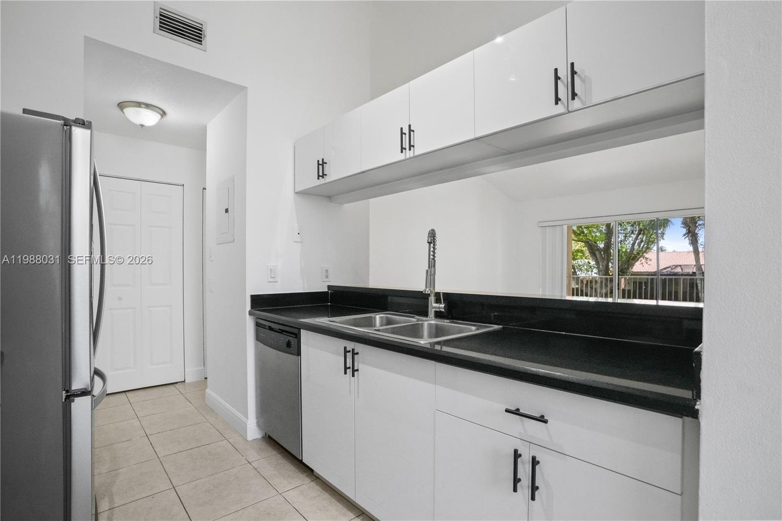 ROYAL PALM PLACE - Residential