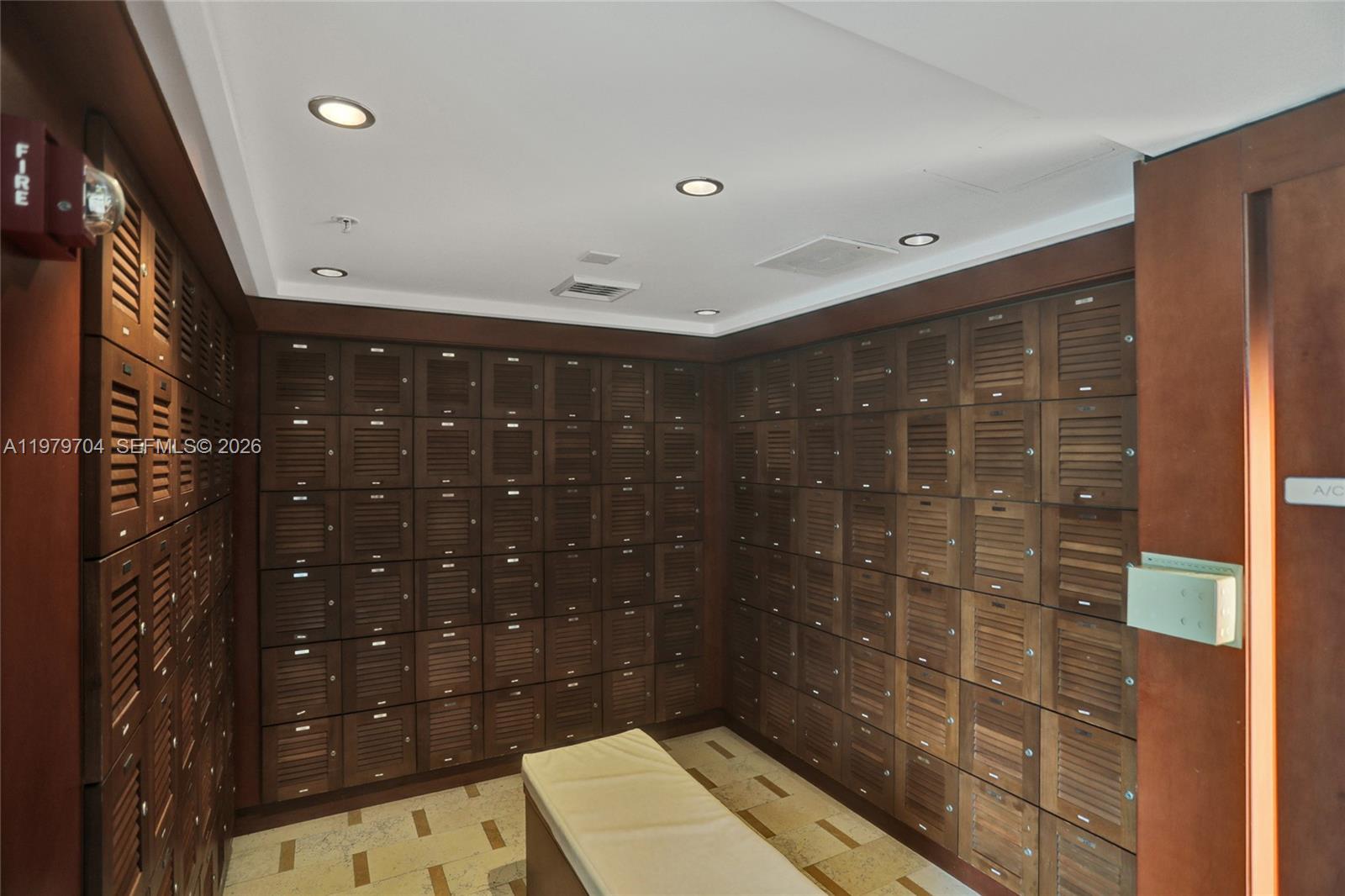 BRICKELL ON THE RIVER N T - Residential