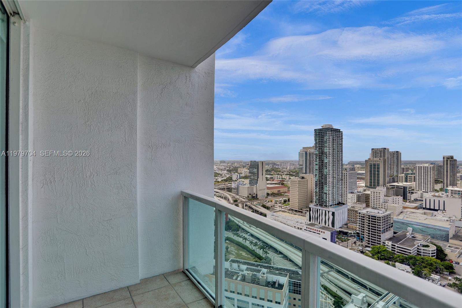 BRICKELL ON THE RIVER N T - Residential