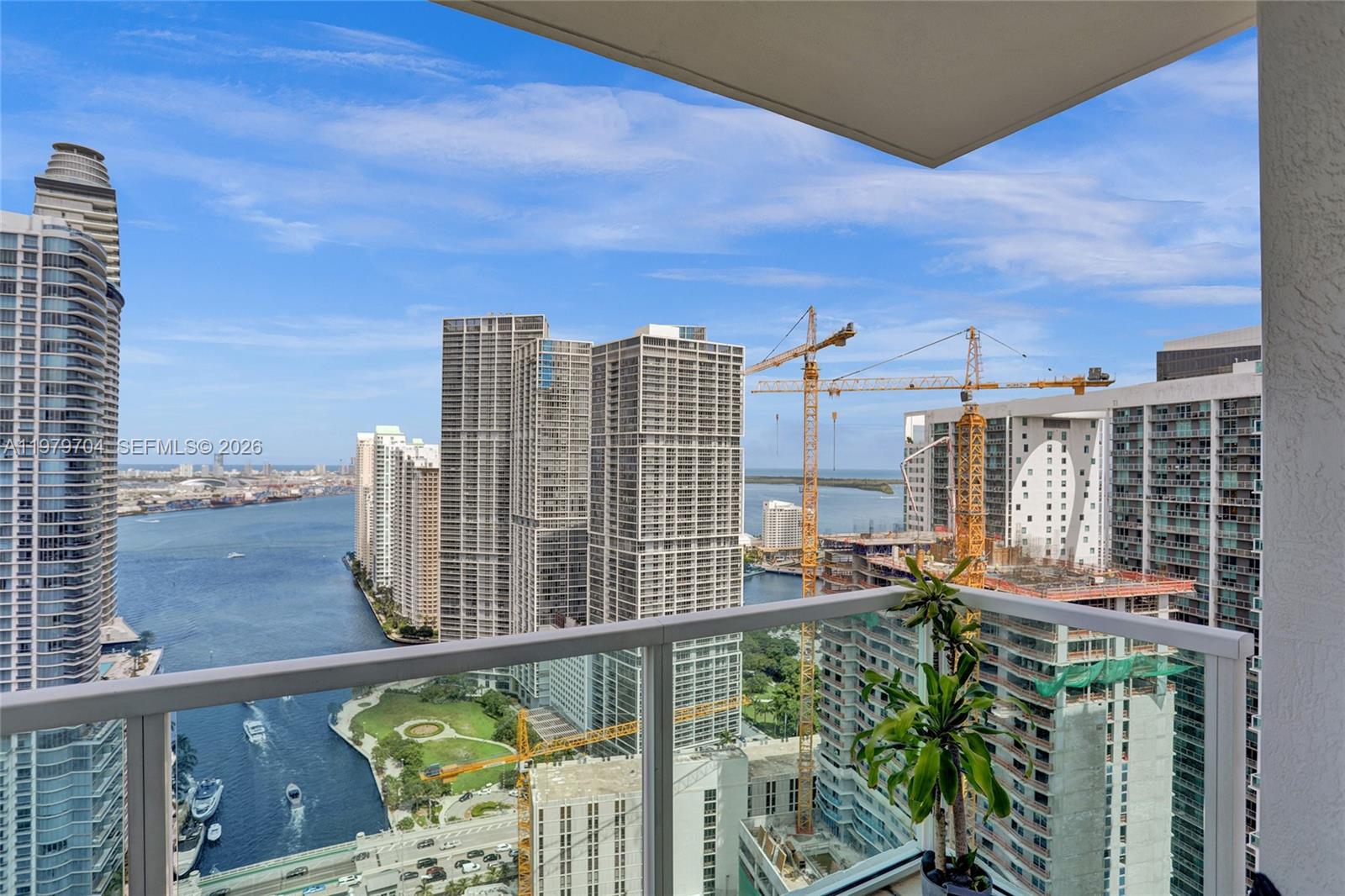 BRICKELL ON THE RIVER N T - Residential