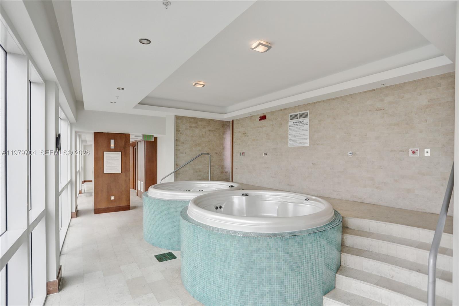 BRICKELL ON THE RIVER N T - Residential