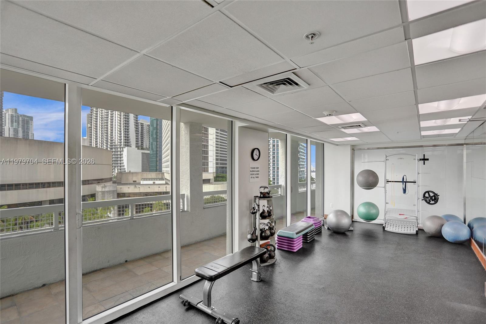 BRICKELL ON THE RIVER N T - Residential