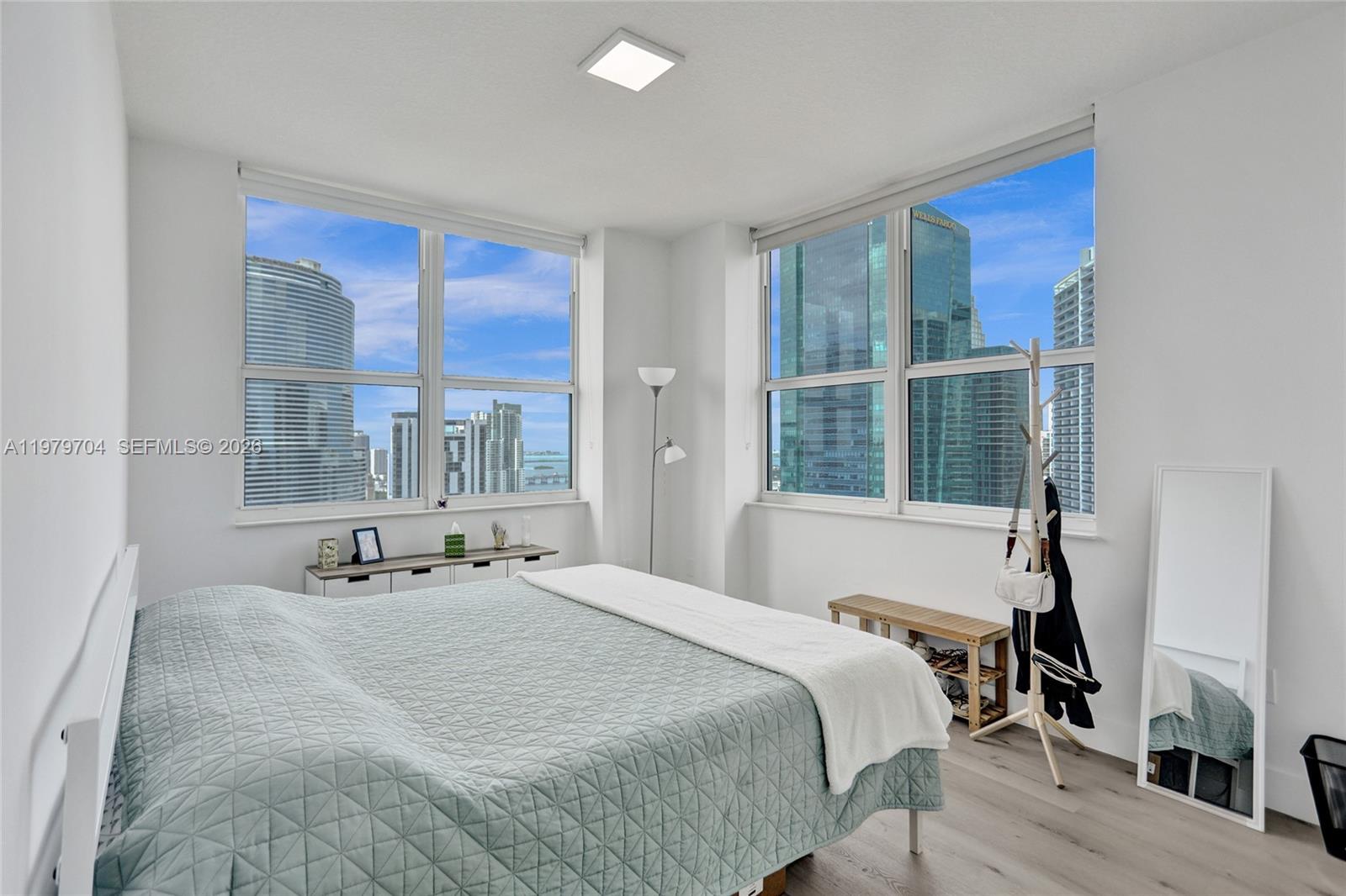 BRICKELL ON THE RIVER N T - Residential