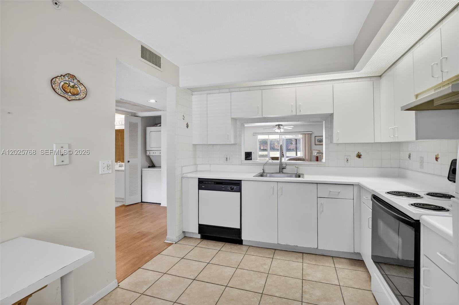 PLYMOUTH AT CENTURY VILLA - Residential