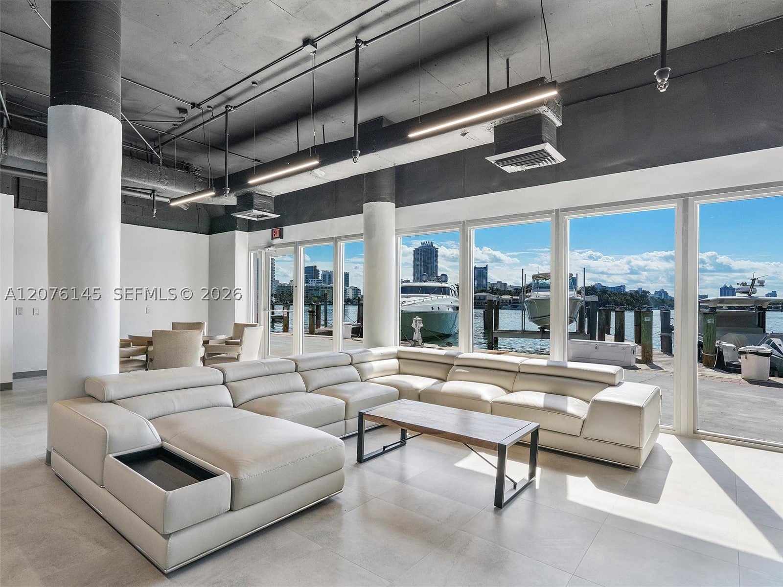 900 SW Bay Dr 617 & DS31