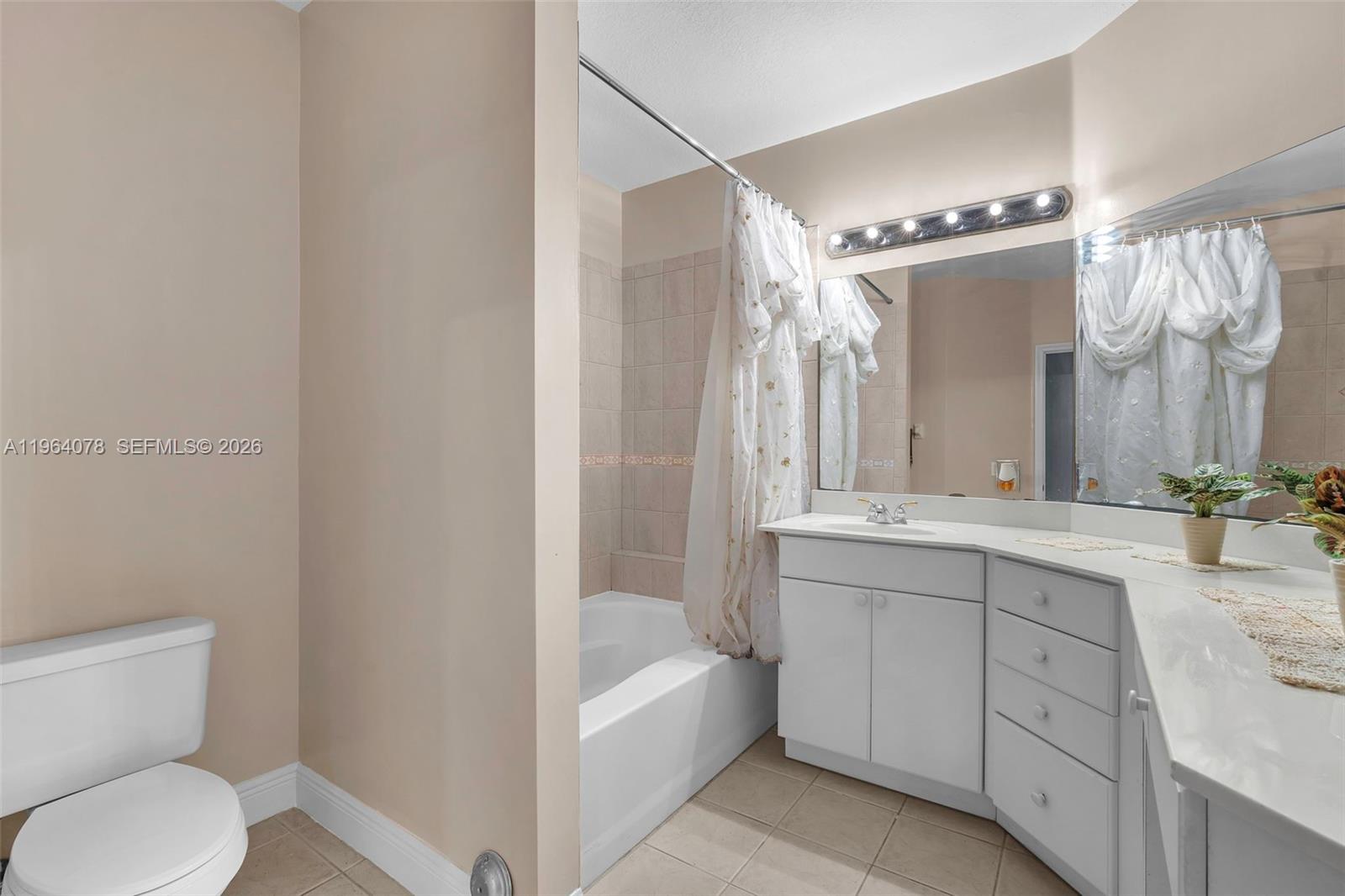 Escada - Residential