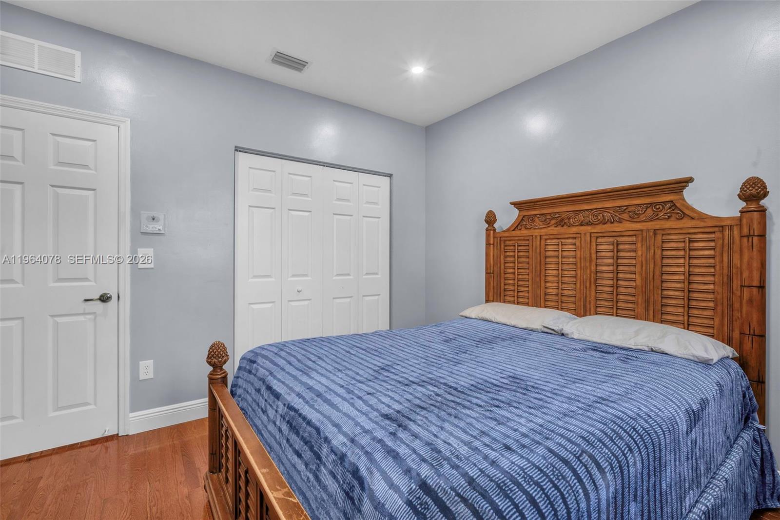 Escada - Residential