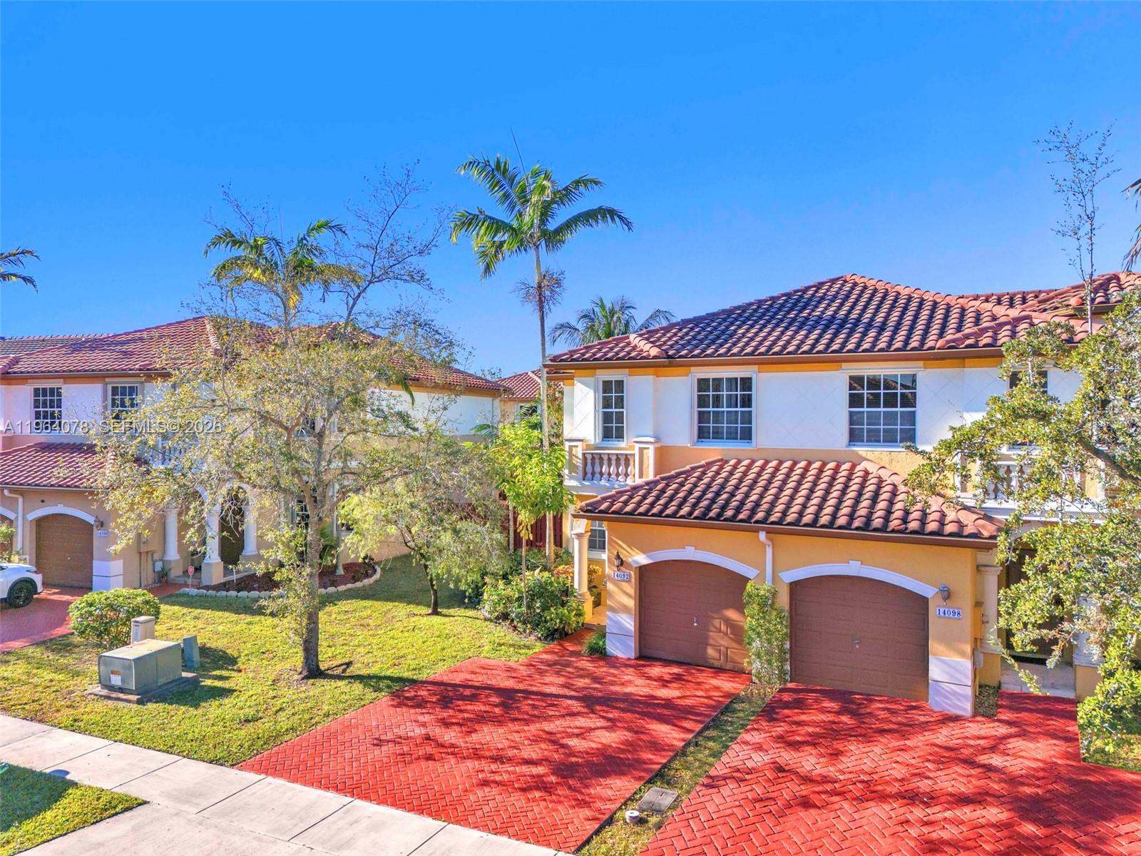 Escada - Residential