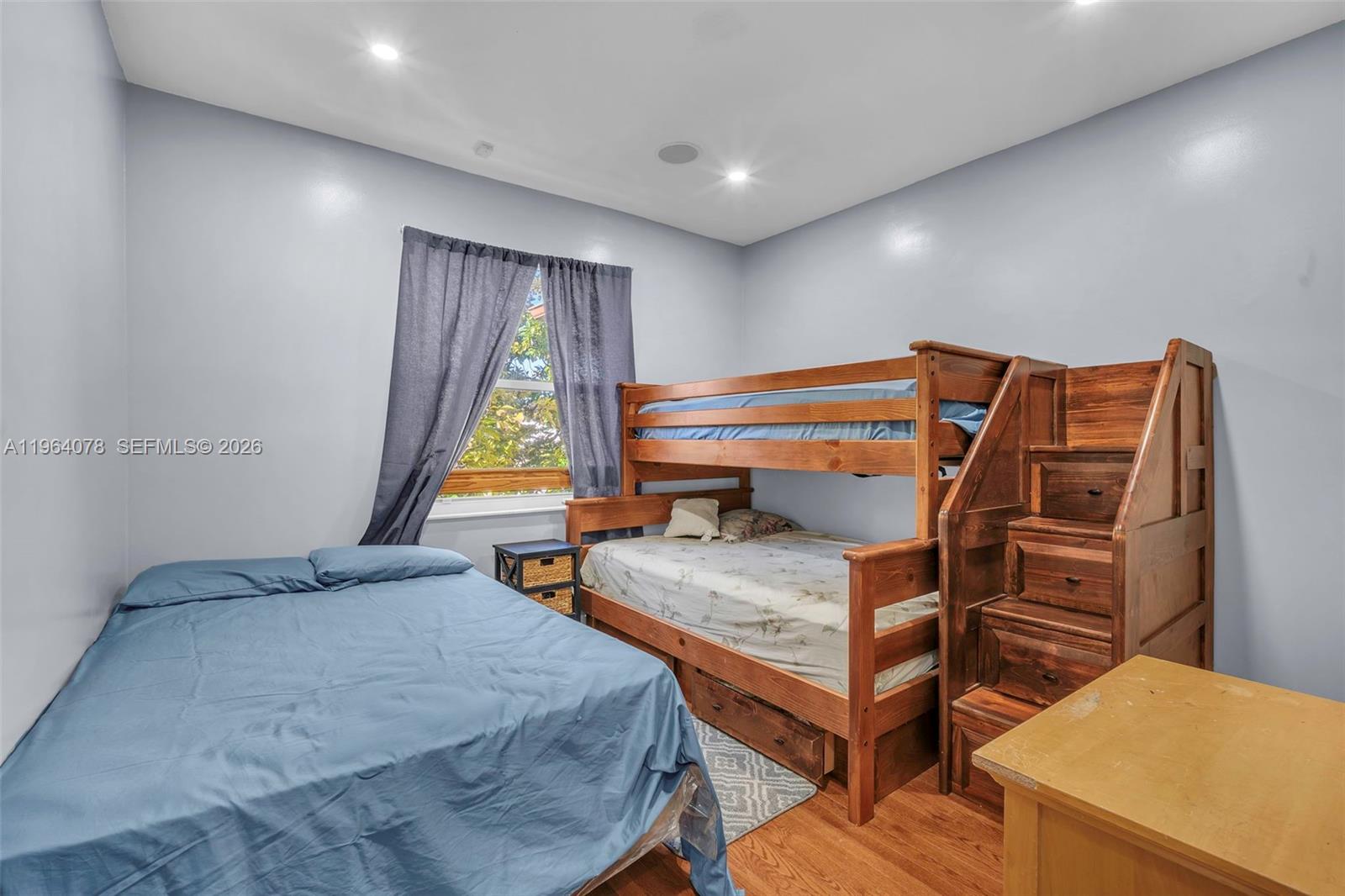 Escada - Residential