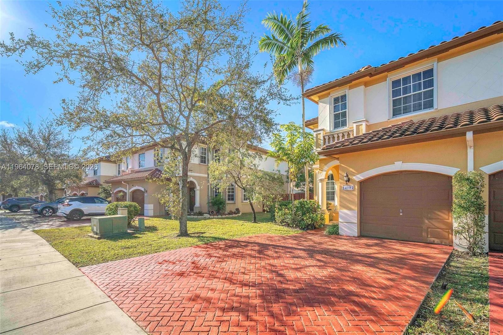 Escada - Residential