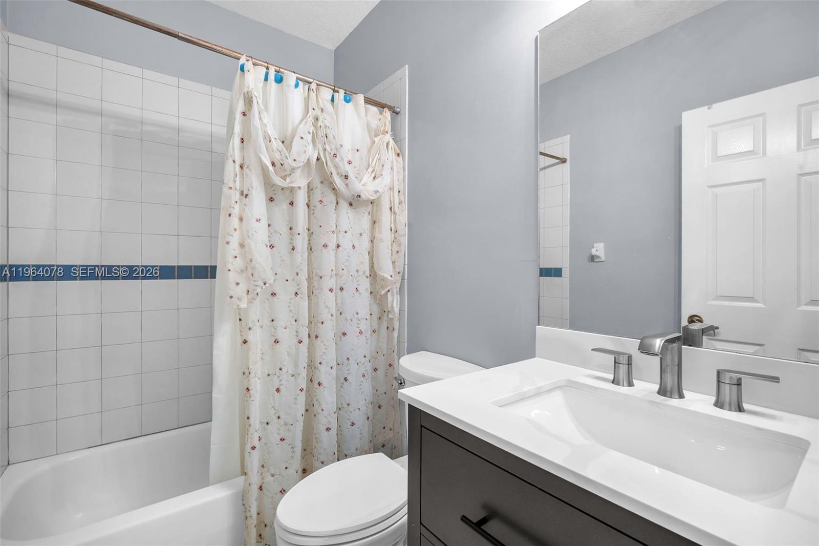 Escada - Residential