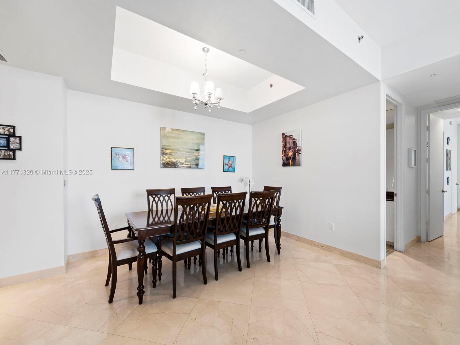 TDR TOWER II CONDO - Residential