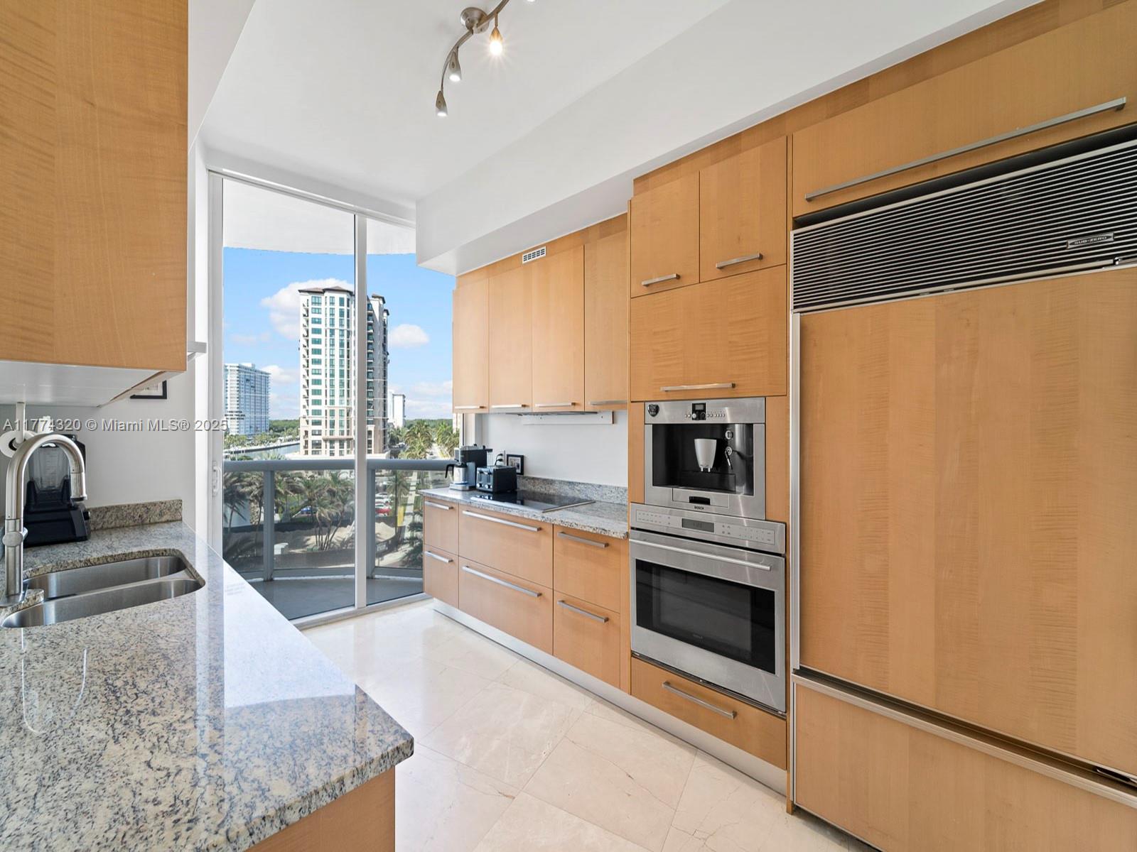 TDR TOWER II CONDO - Residential