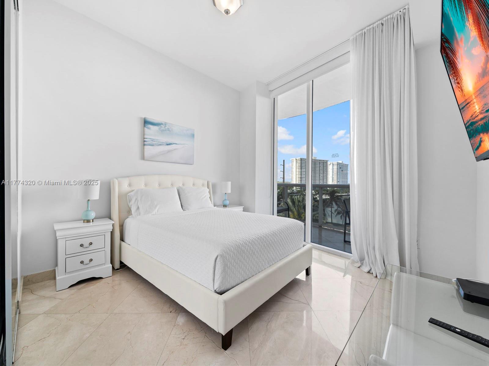 TDR TOWER II CONDO - Residential
