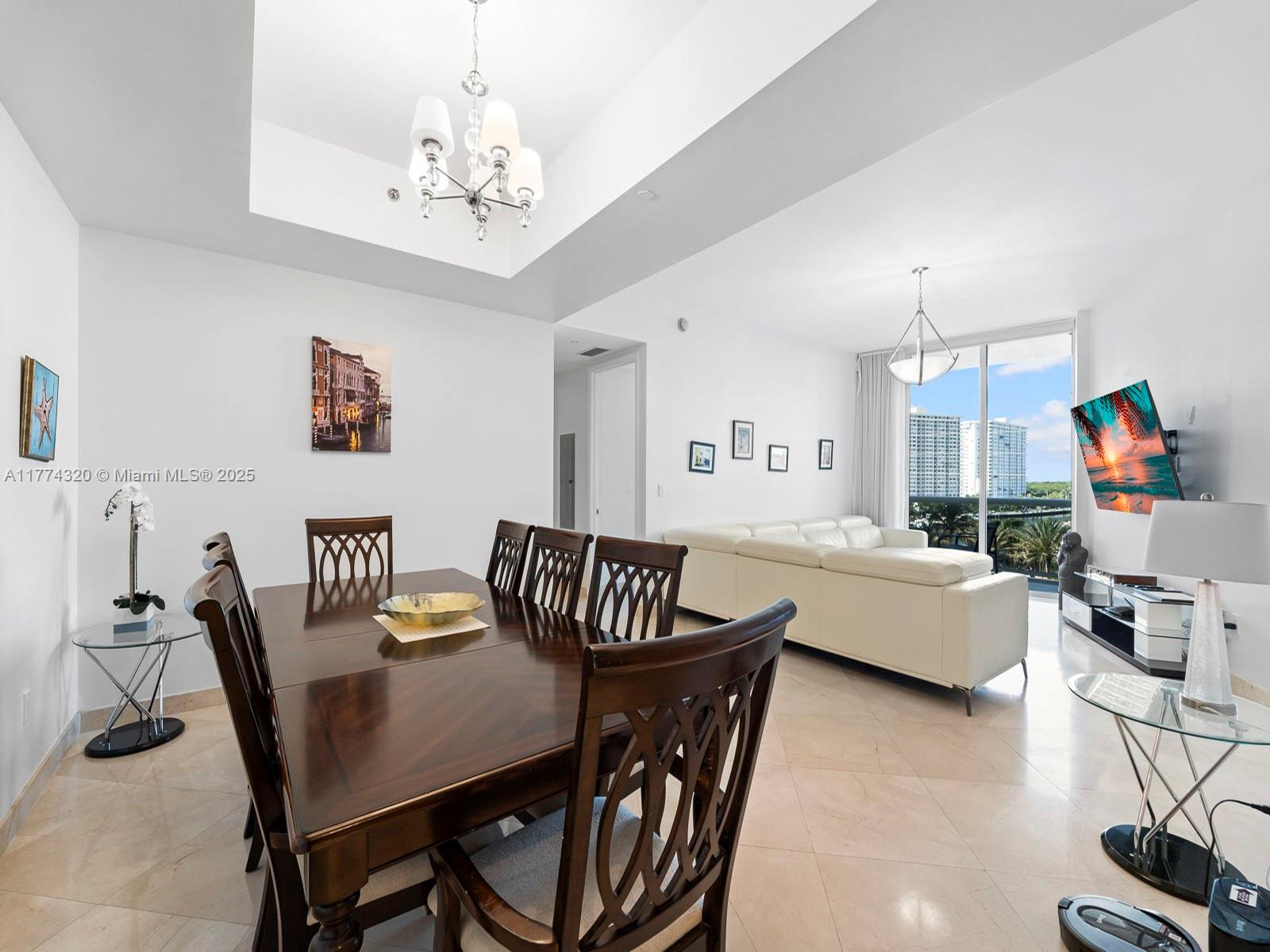 TDR TOWER II CONDO - Residential