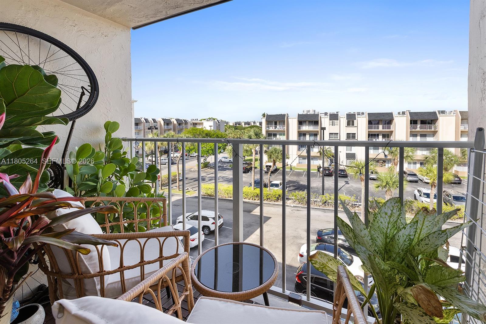 KINGS CREEK SO CONDO - Residential