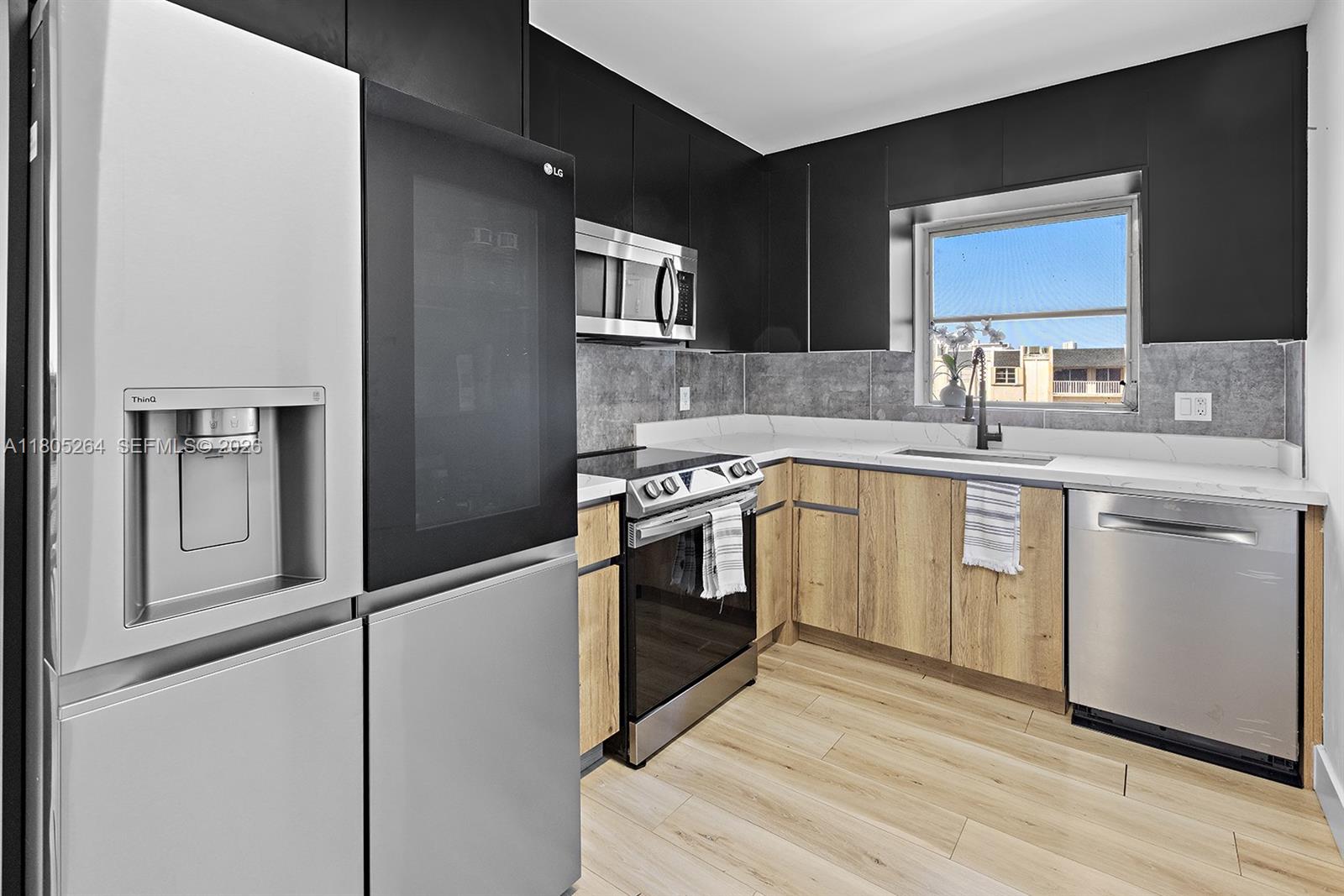 KINGS CREEK SO CONDO - Residential