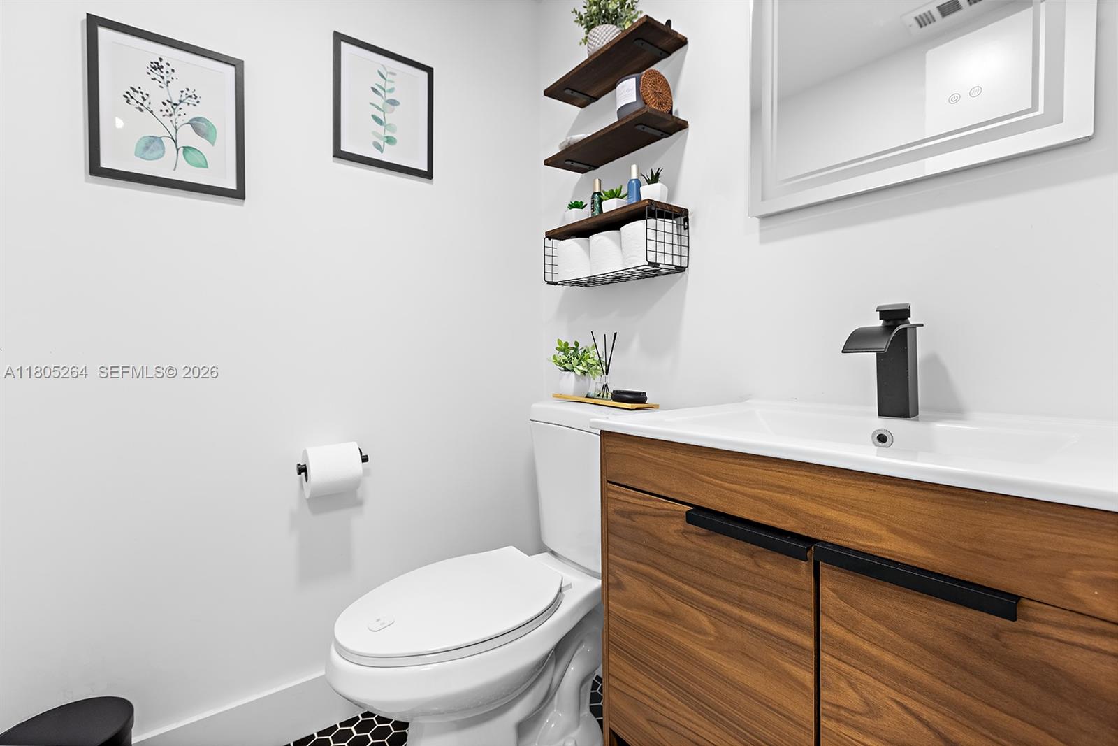 KINGS CREEK SO CONDO - Residential