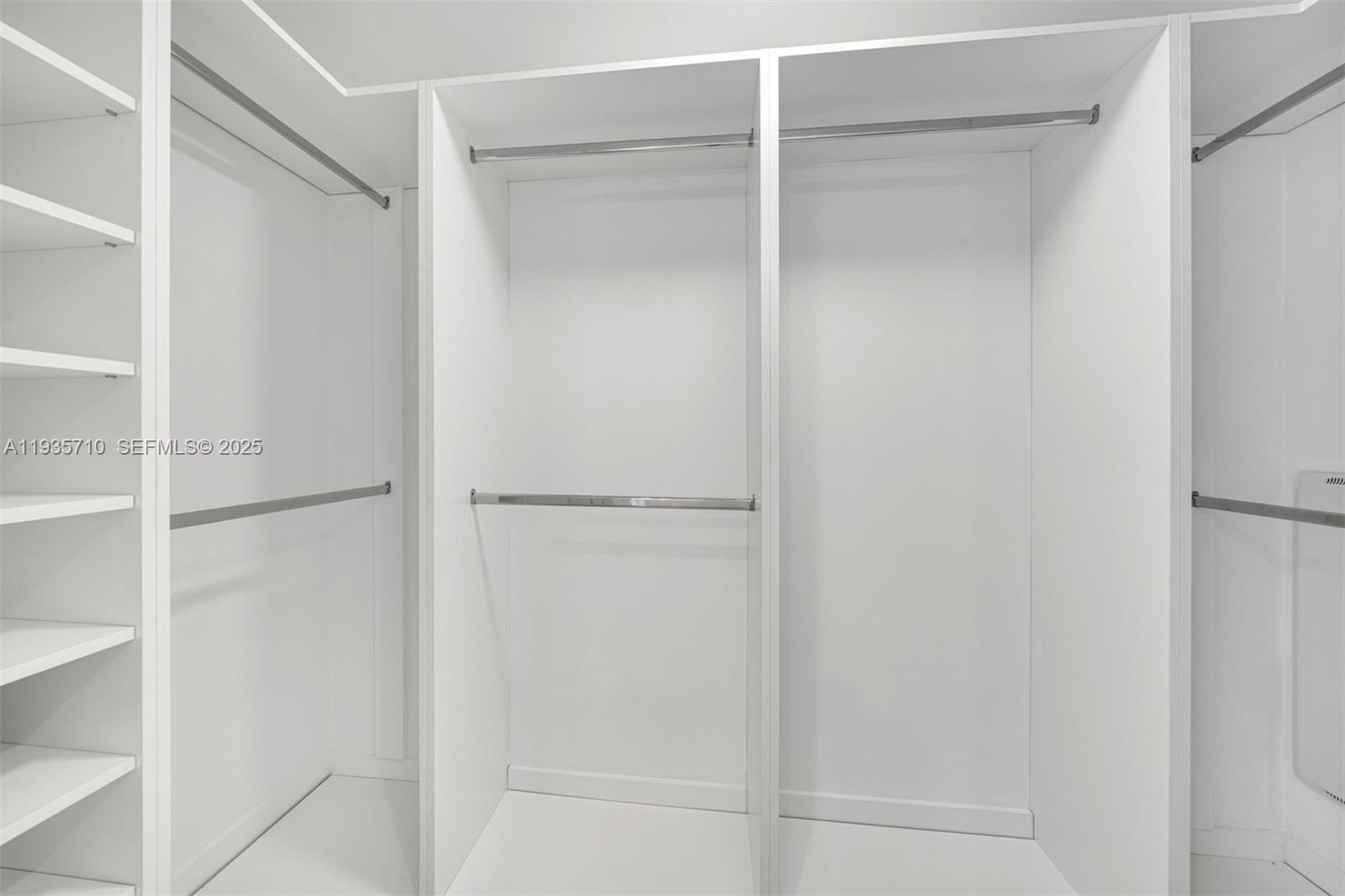 LE JARDIN HOUSE CONDO - Residential