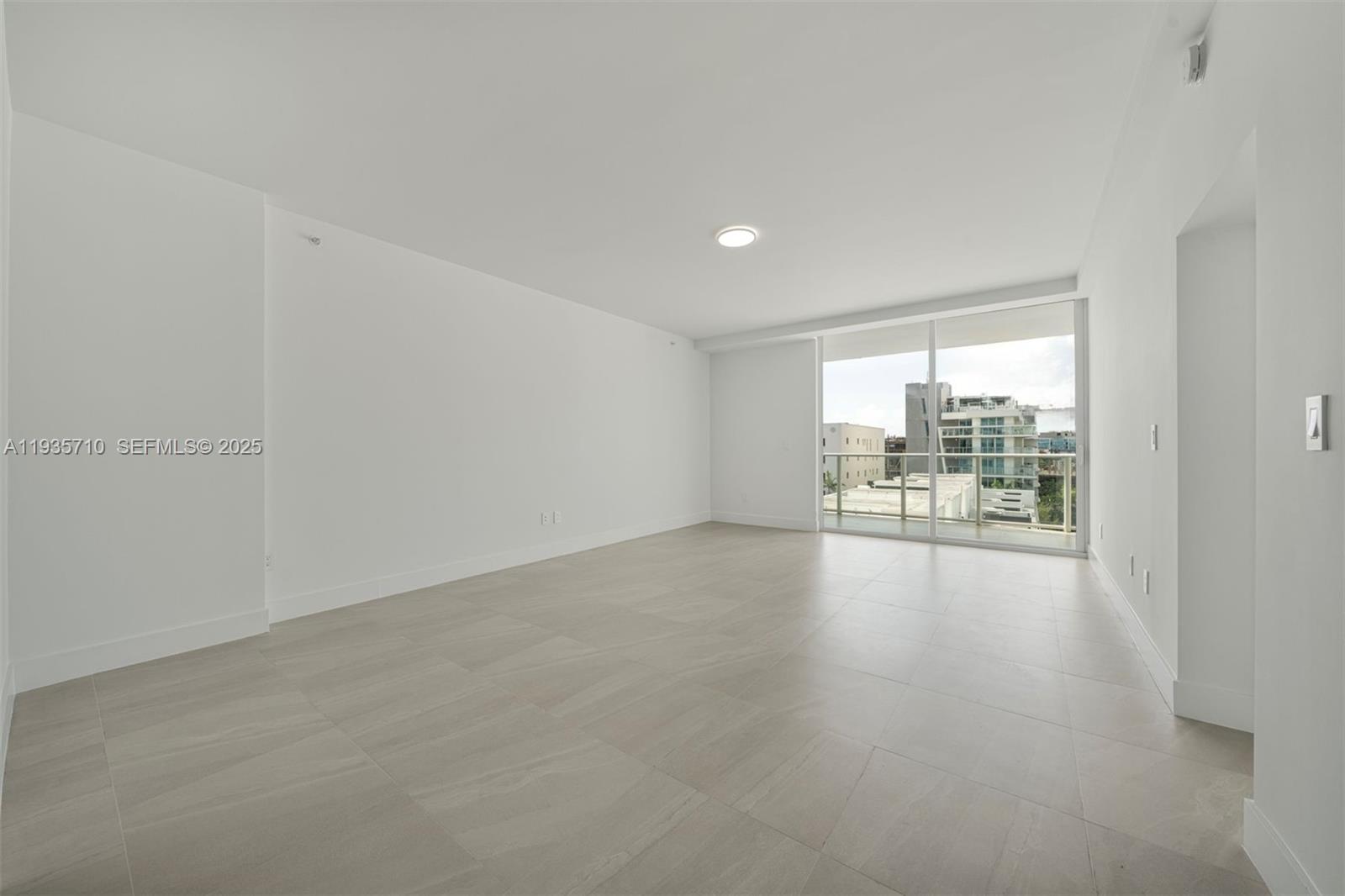 LE JARDIN HOUSE CONDO - Residential