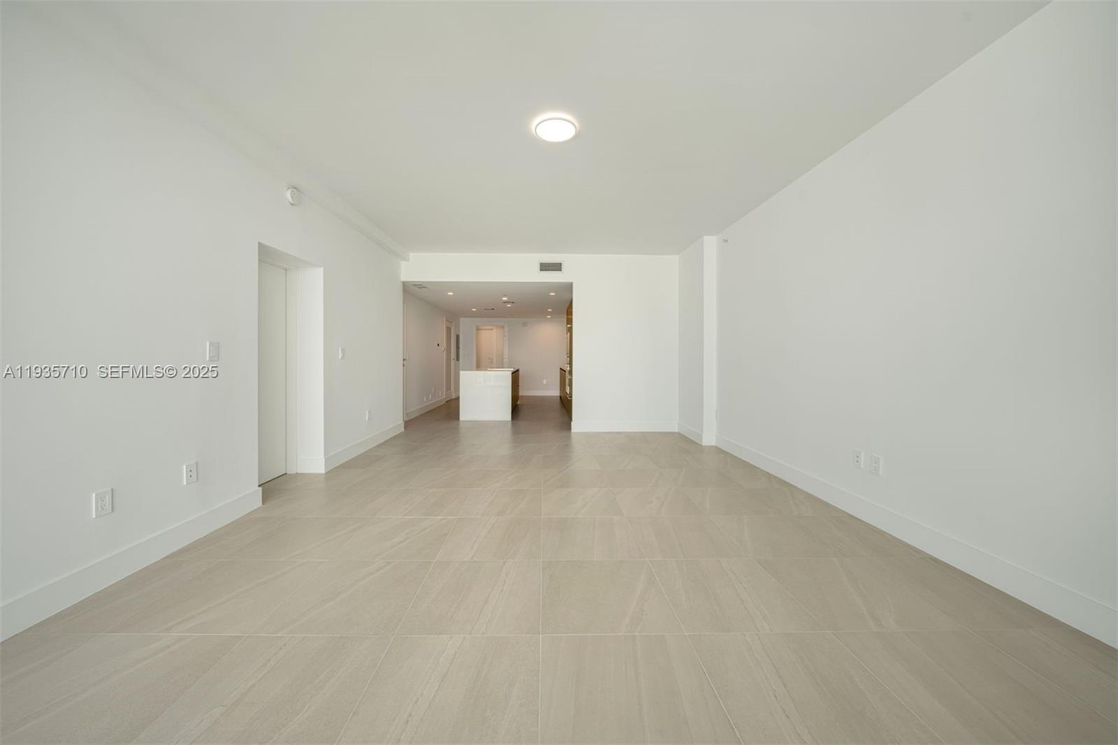 LE JARDIN HOUSE CONDO - Residential