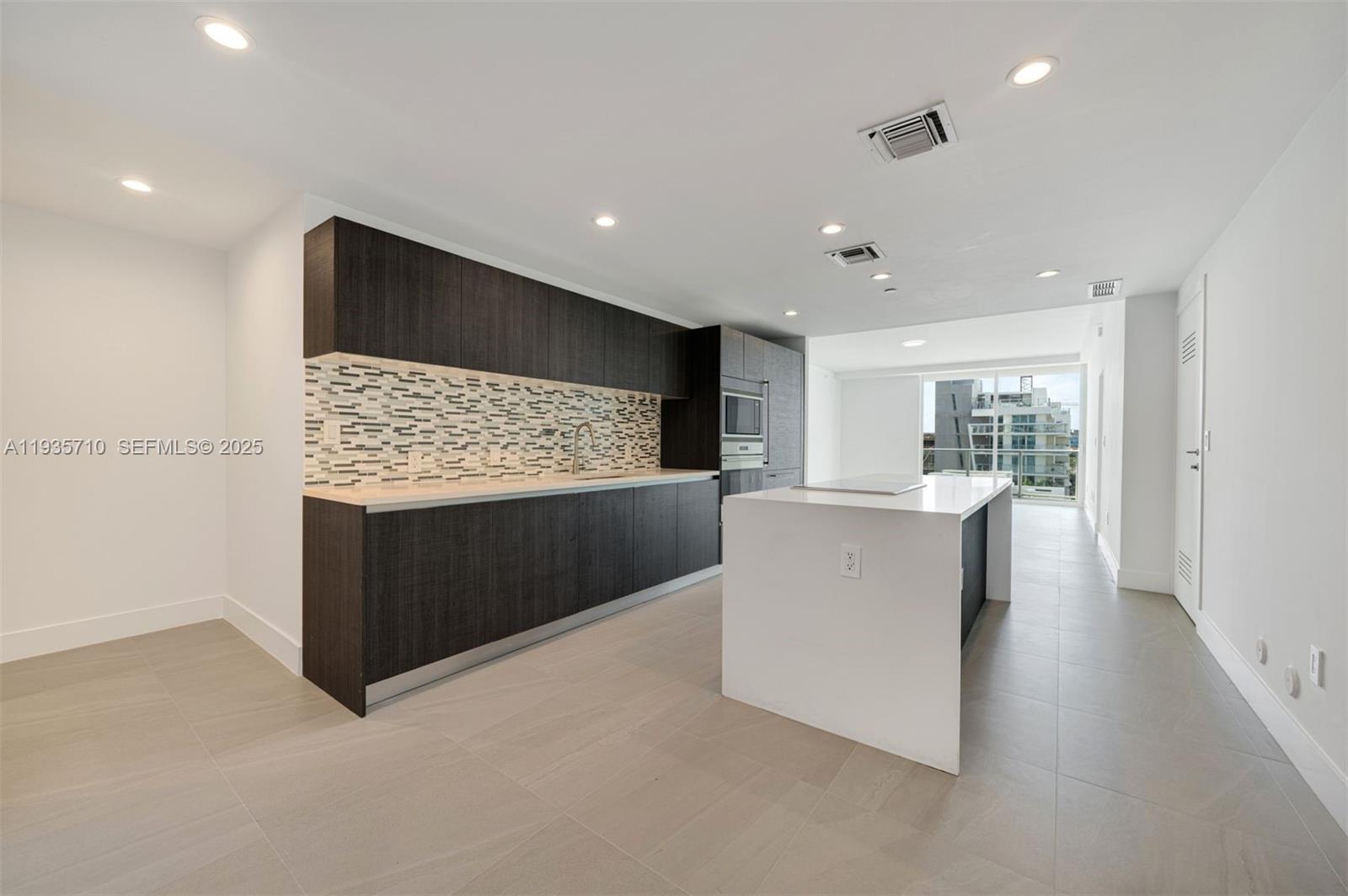 LE JARDIN HOUSE CONDO - Residential