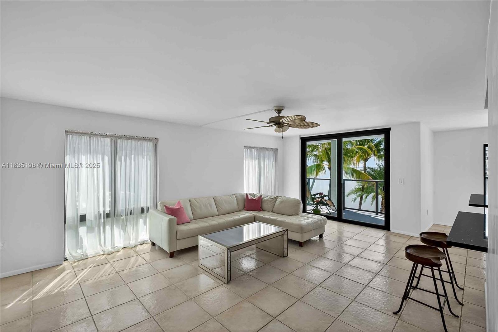 1600 S Bayshore Ln 3A, Coconut Grove, FL, 33133/$1,200,000 1 1600 S Bayshore Ln 3A