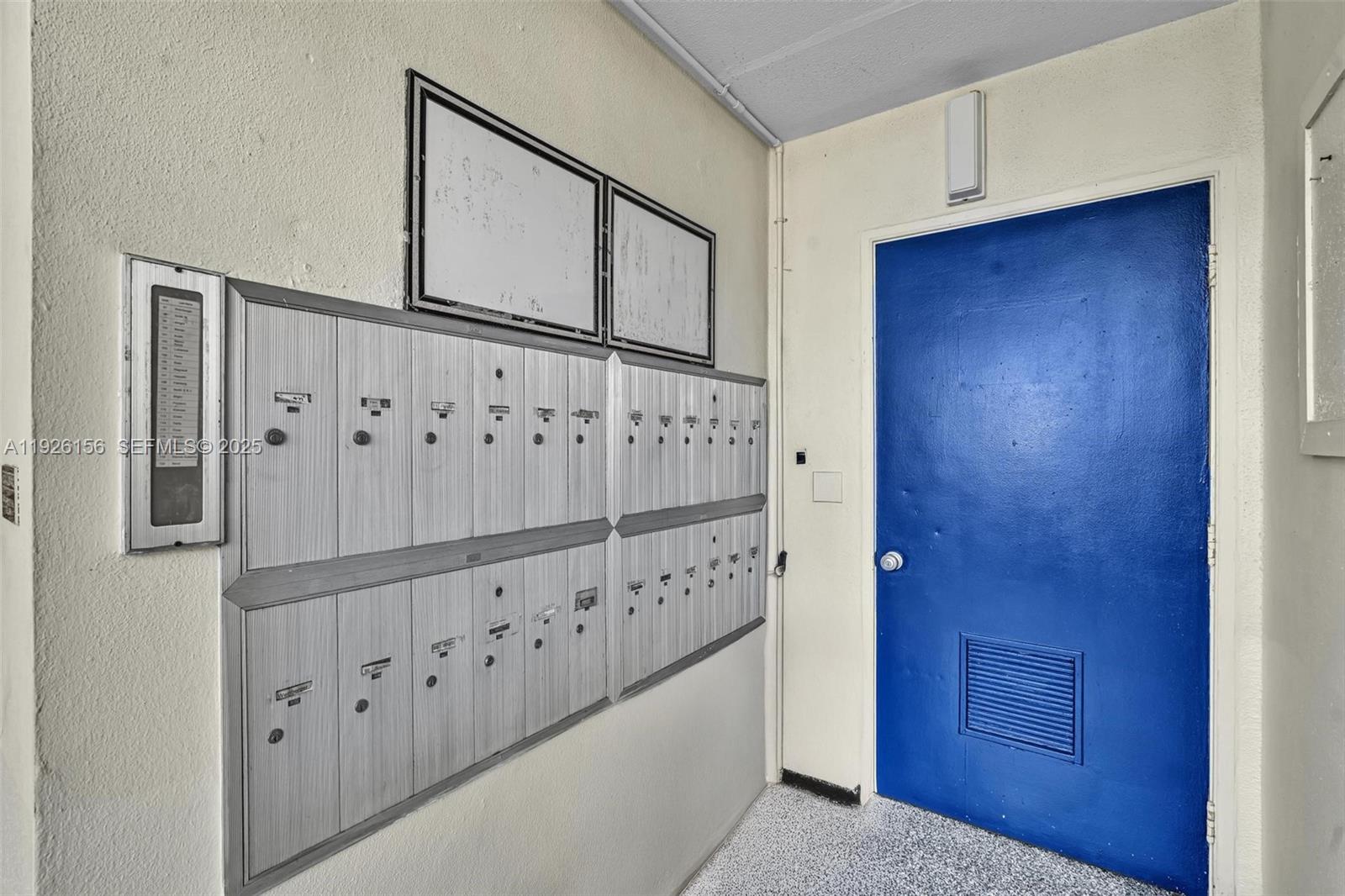 WESTBURY E CONDO - Residential