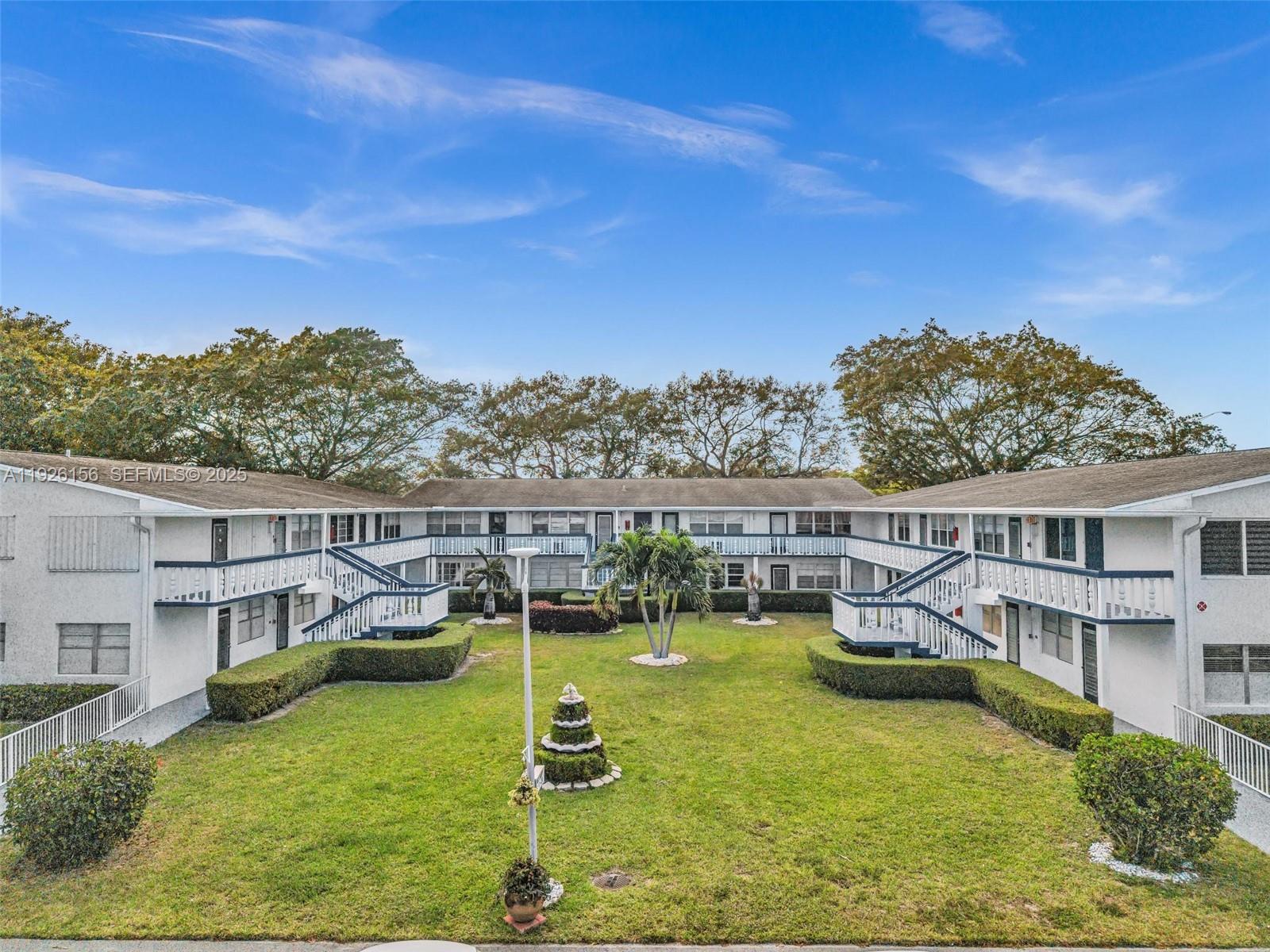 WESTBURY E CONDO - Residential