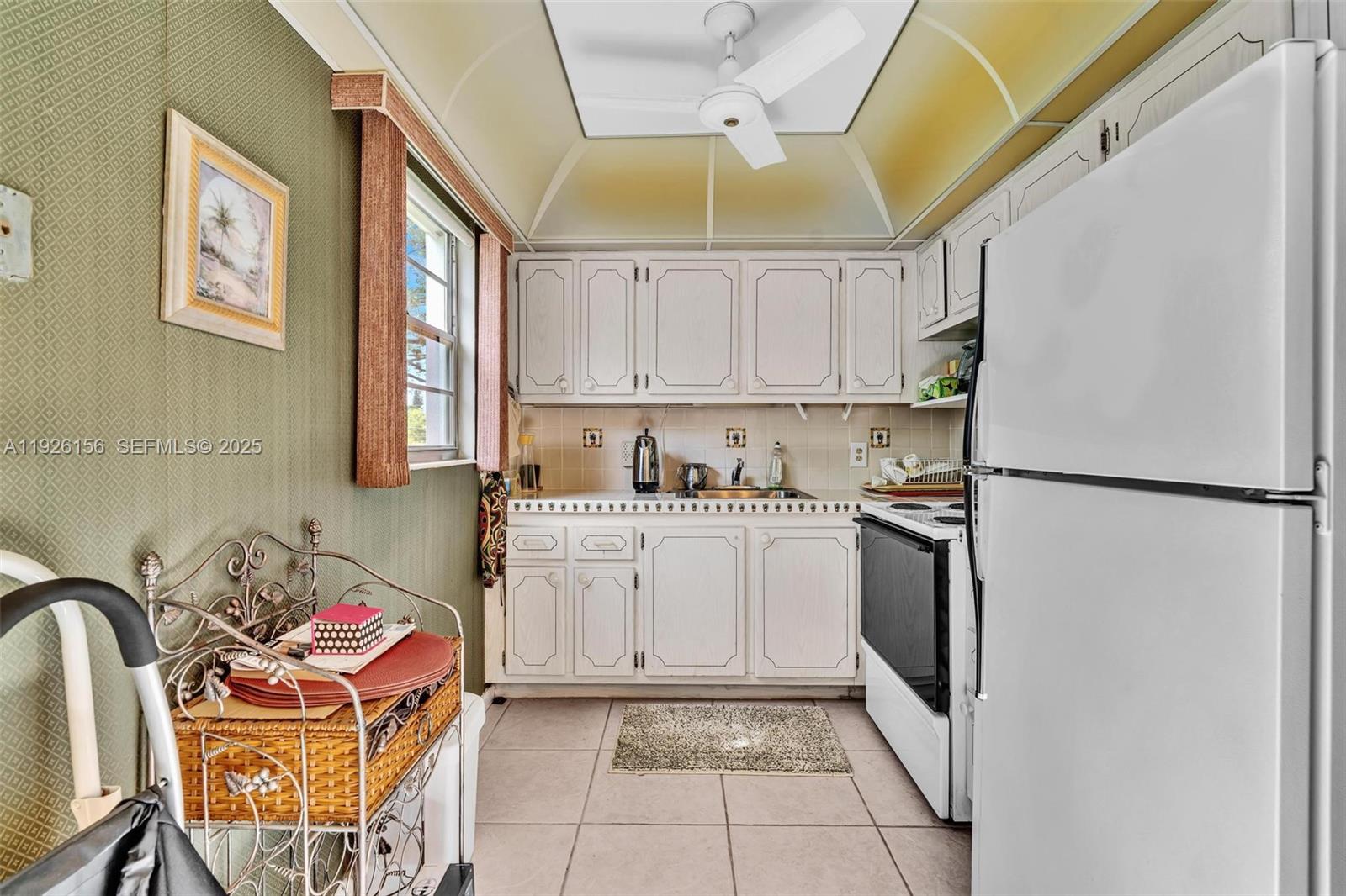 WESTBURY E CONDO - Residential