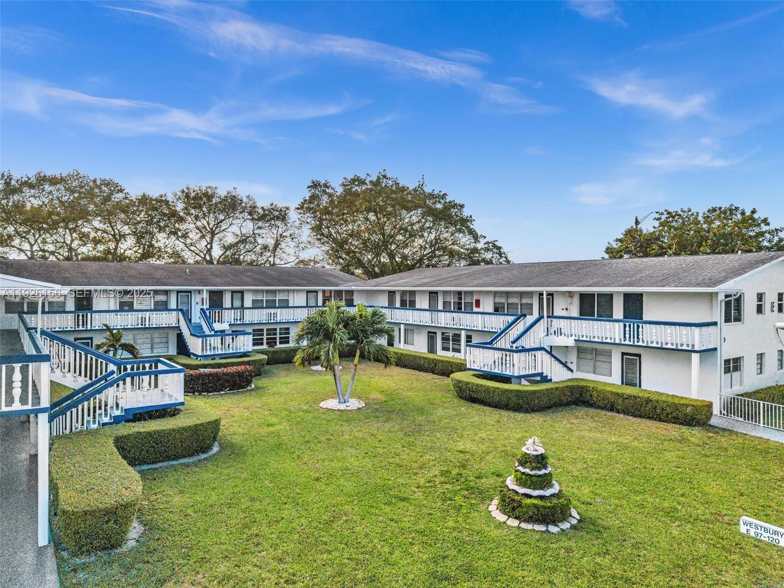 WESTBURY E CONDO - Residential