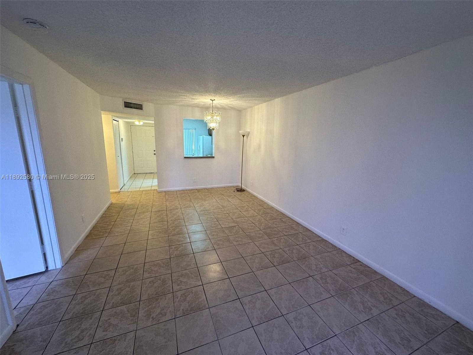 LAKESHORE AT UNIVERSITY P - Residential Lease