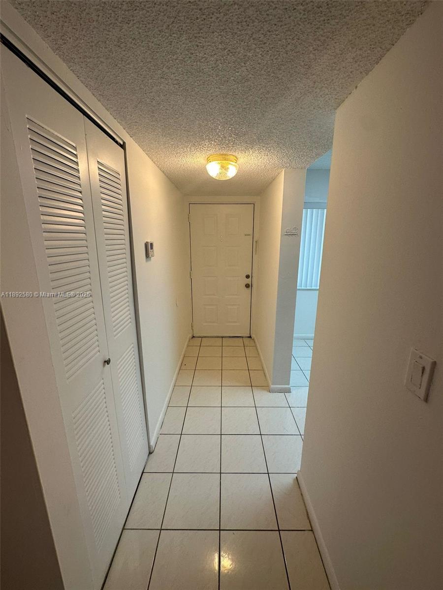 LAKESHORE AT UNIVERSITY P - Residential Lease