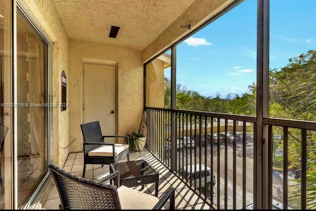 OAKLAND FOREST CLUB CONDO - Residential