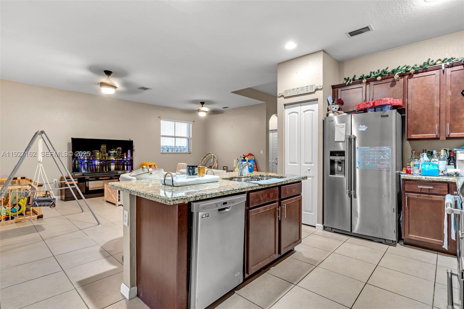 HEMINGWAY POINT - Residential