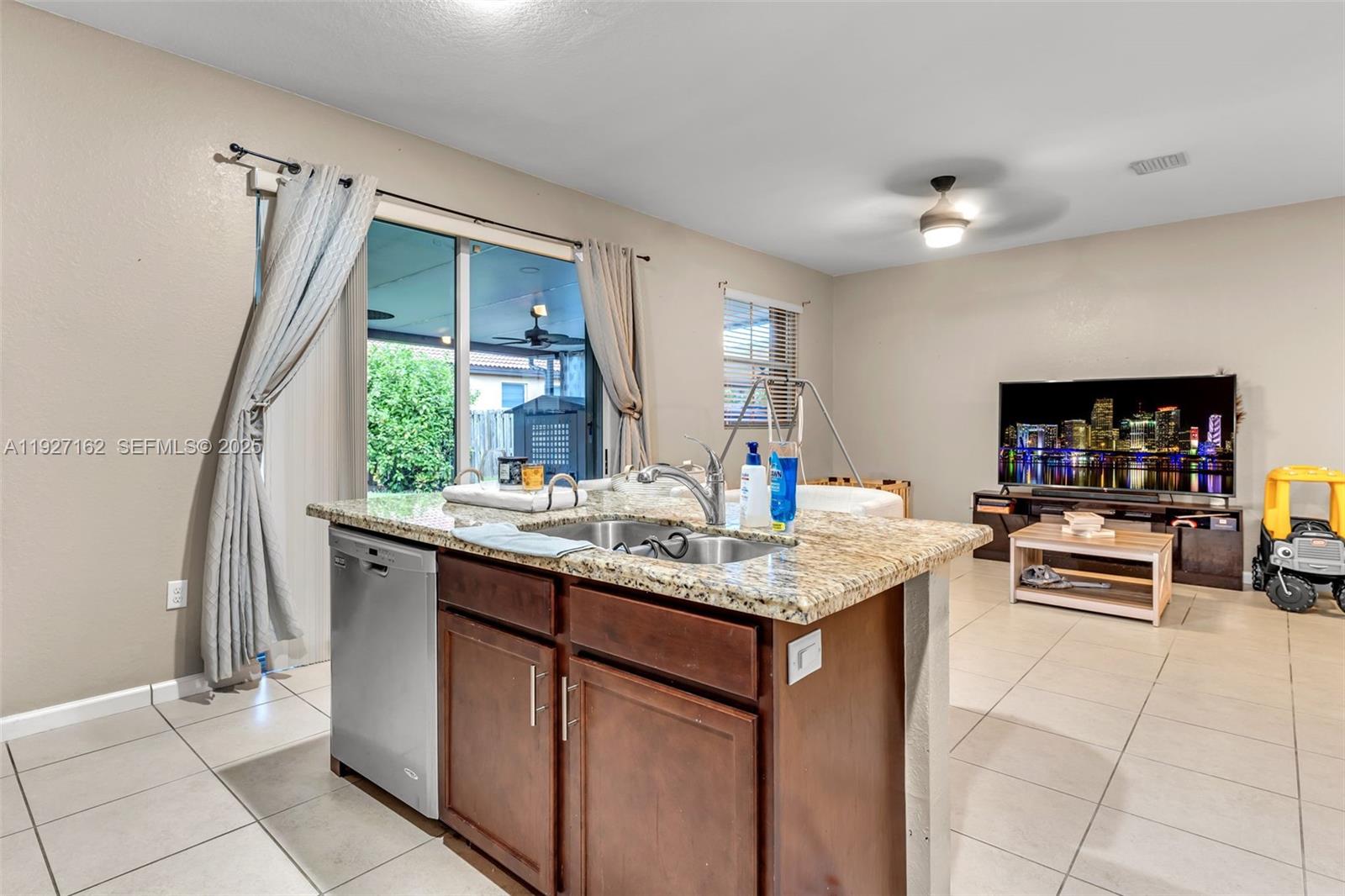 HEMINGWAY POINT - Residential