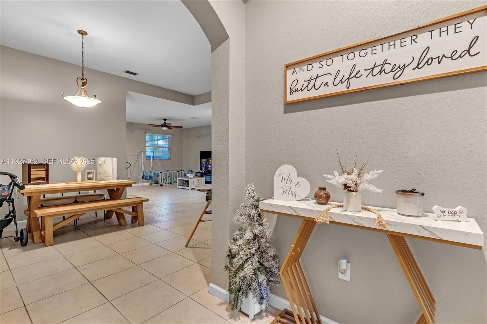 HEMINGWAY POINT - Residential