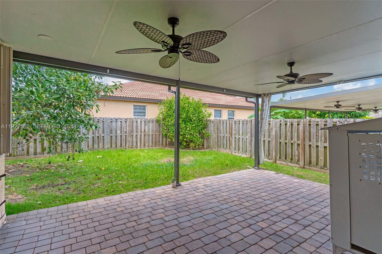 HEMINGWAY POINT - Residential