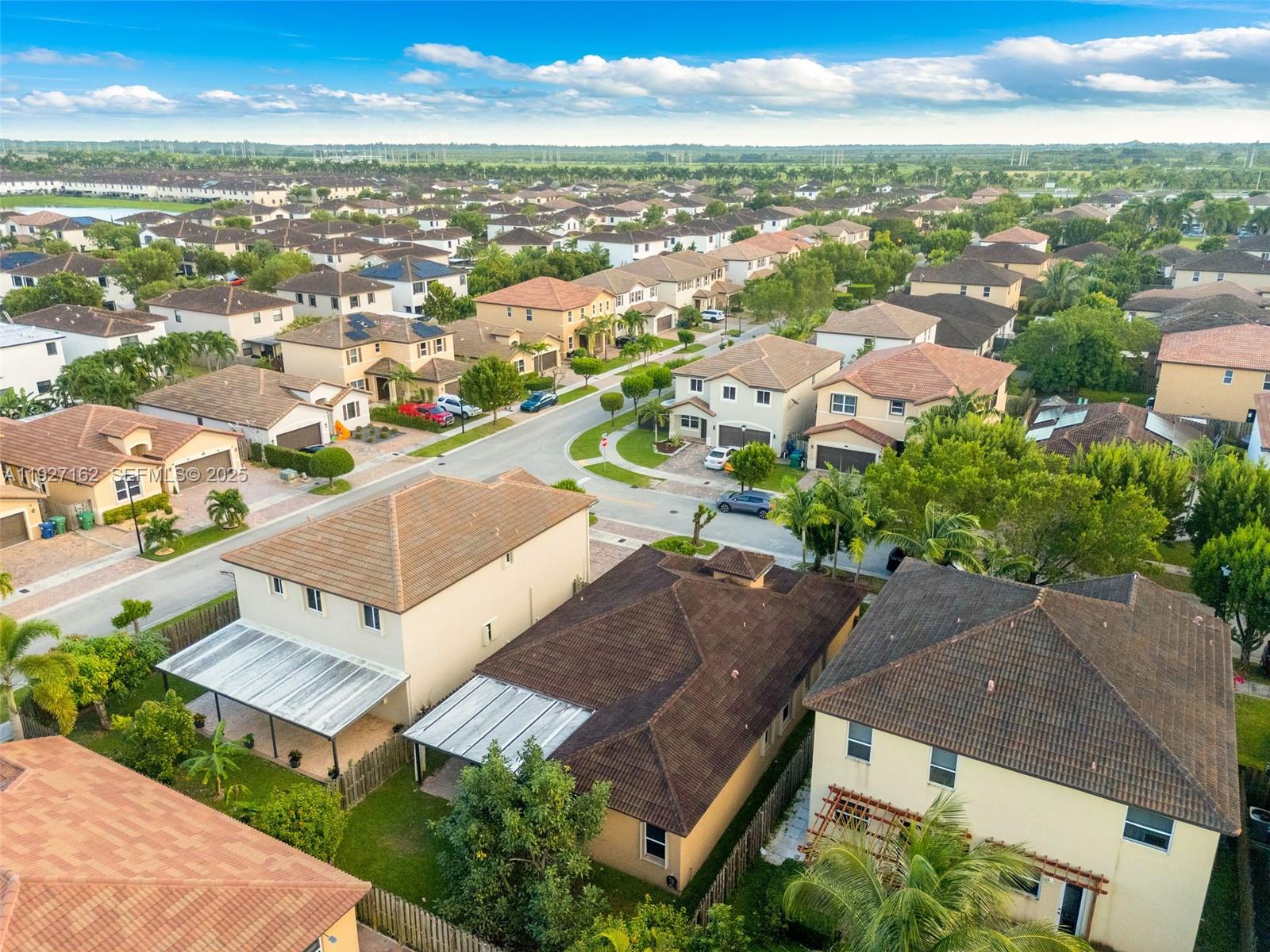 HEMINGWAY POINT - Residential