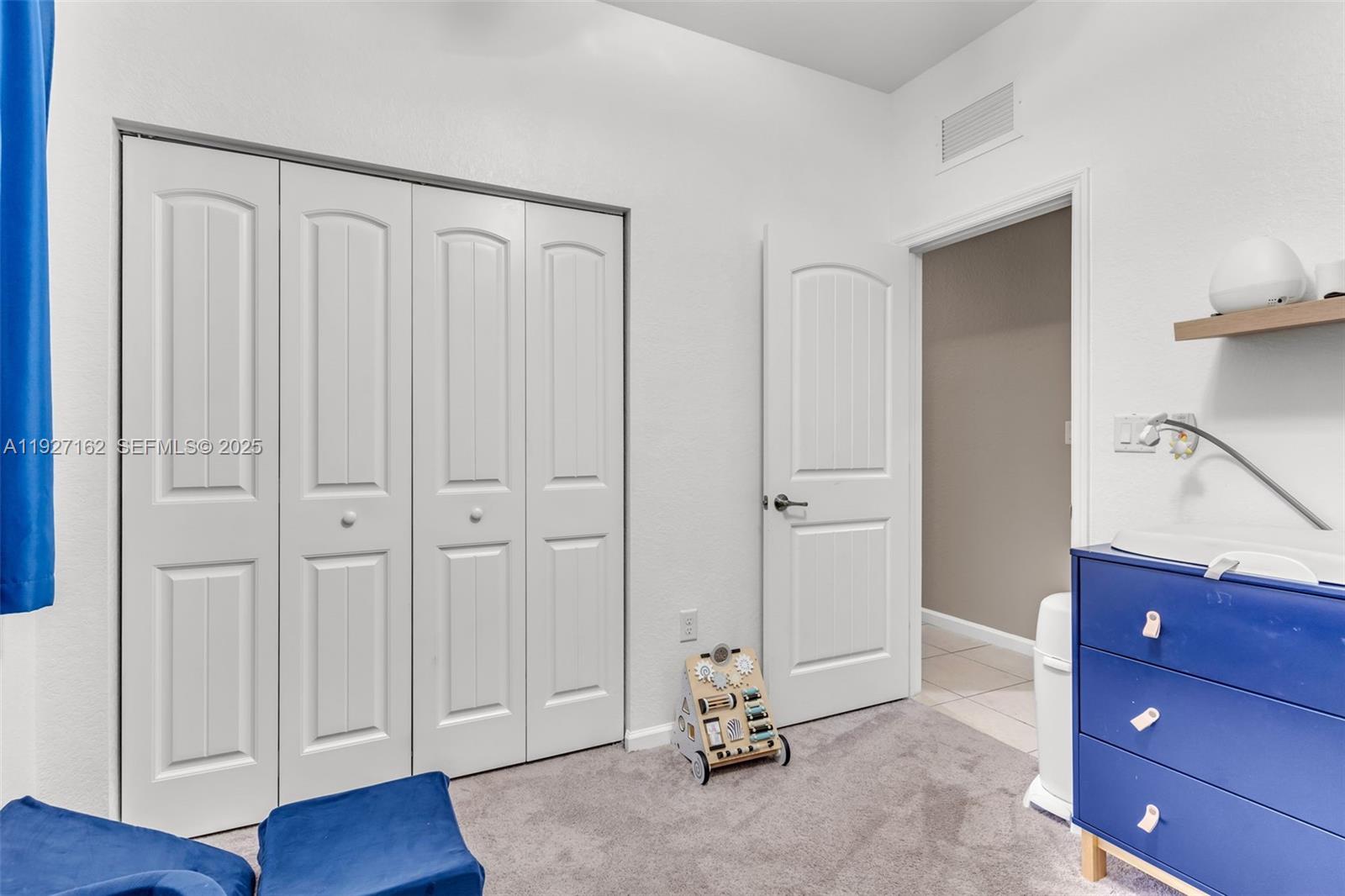 HEMINGWAY POINT - Residential