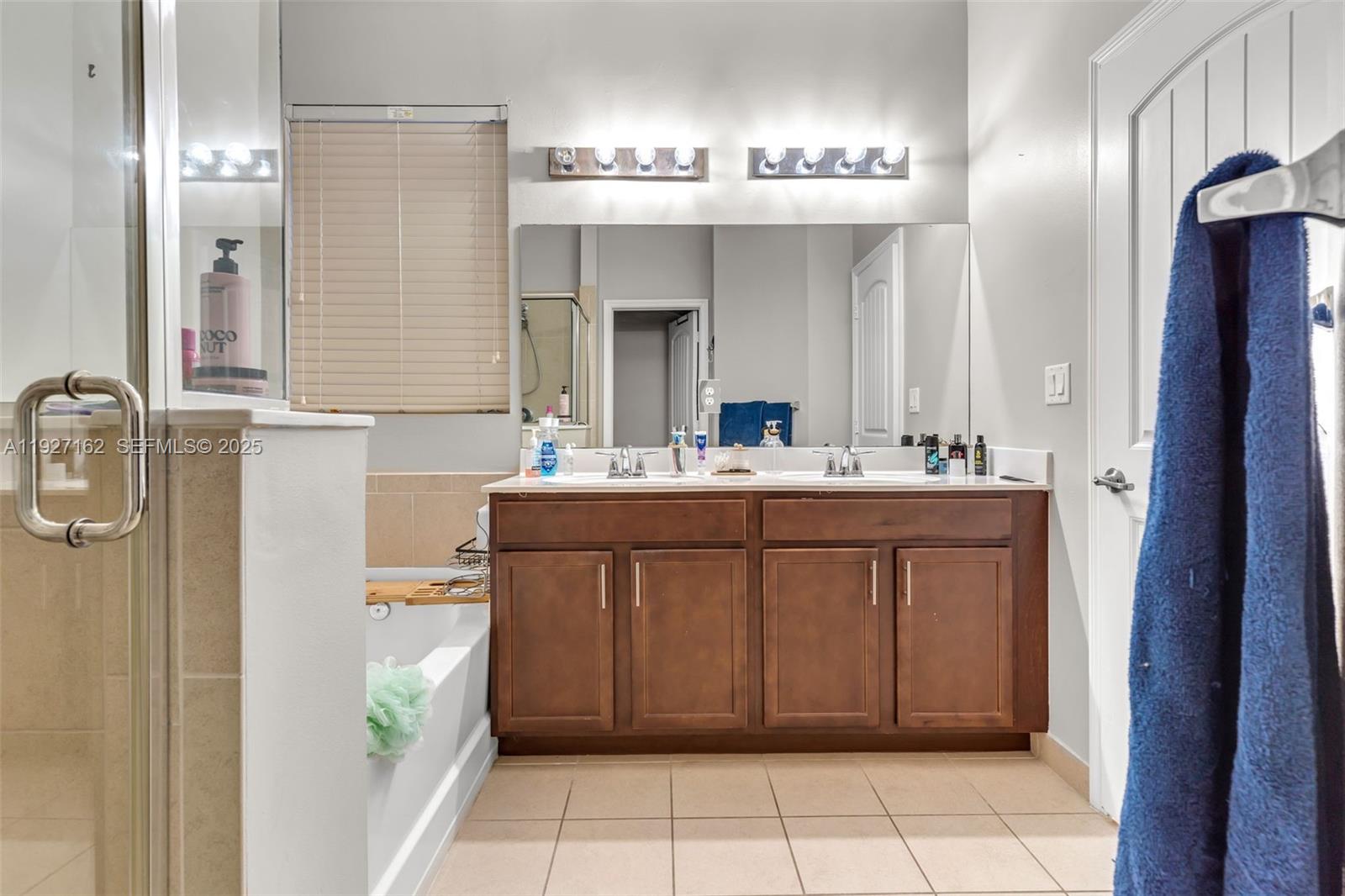 HEMINGWAY POINT - Residential