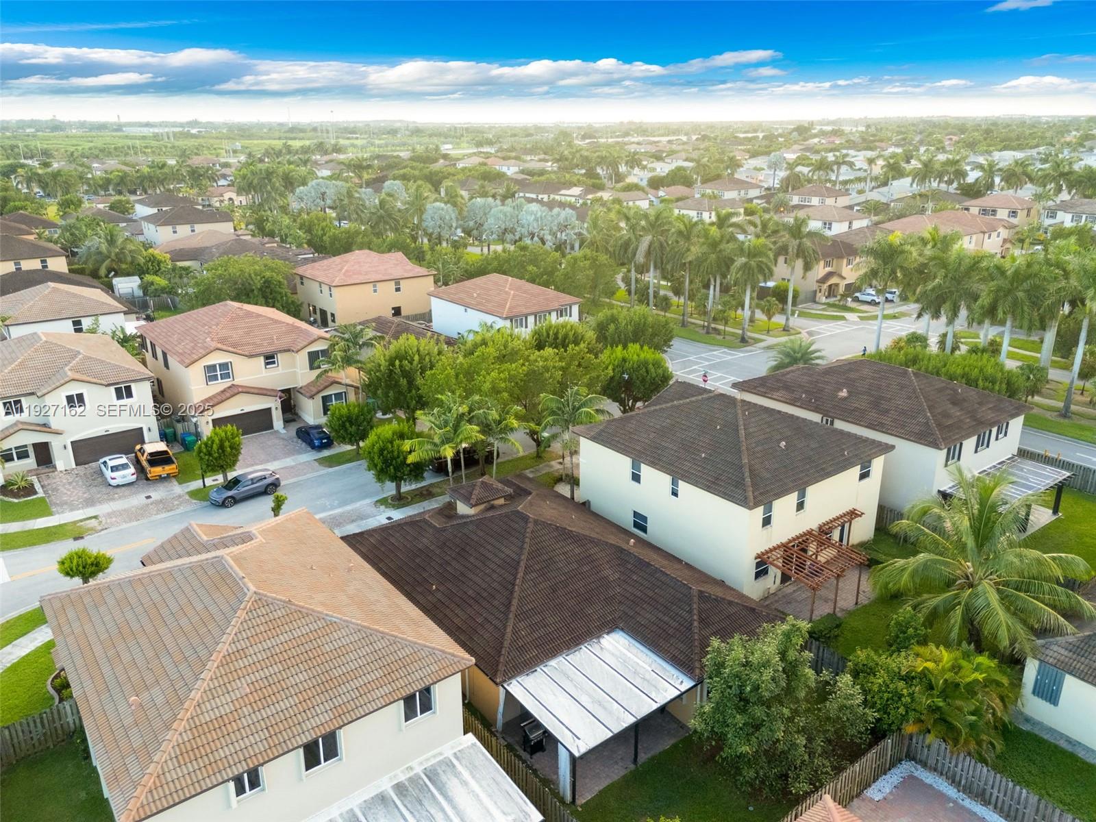 HEMINGWAY POINT - Residential
