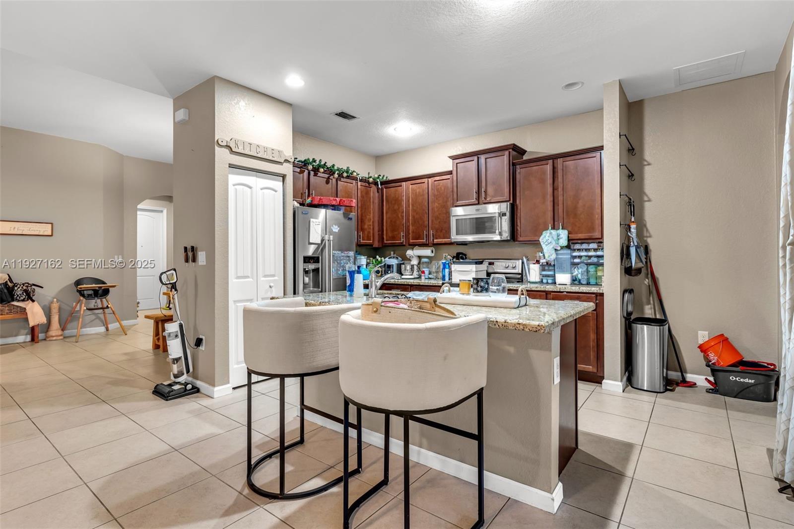 HEMINGWAY POINT - Residential