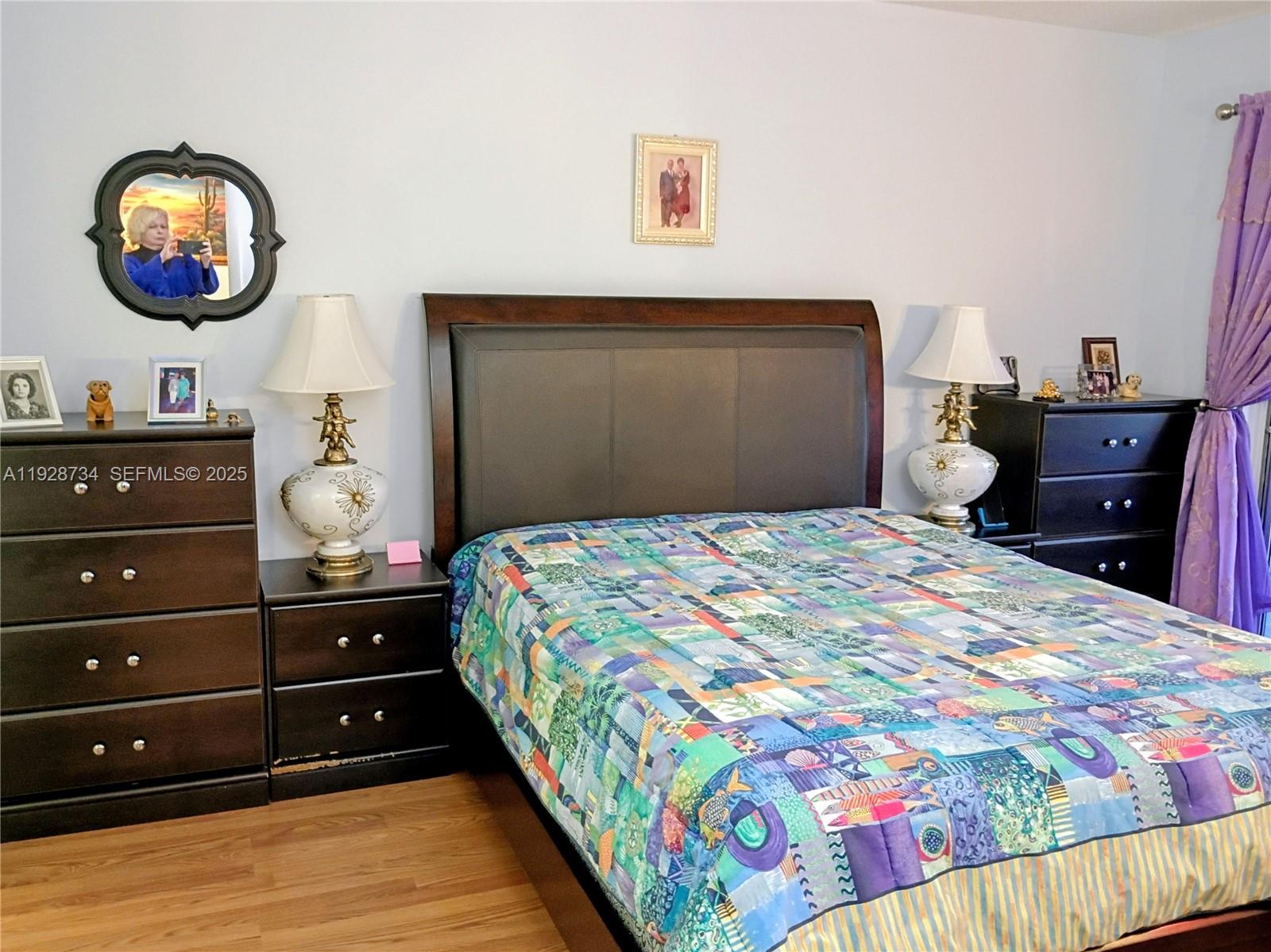 BERKLEY HOUSE WEST - Residential