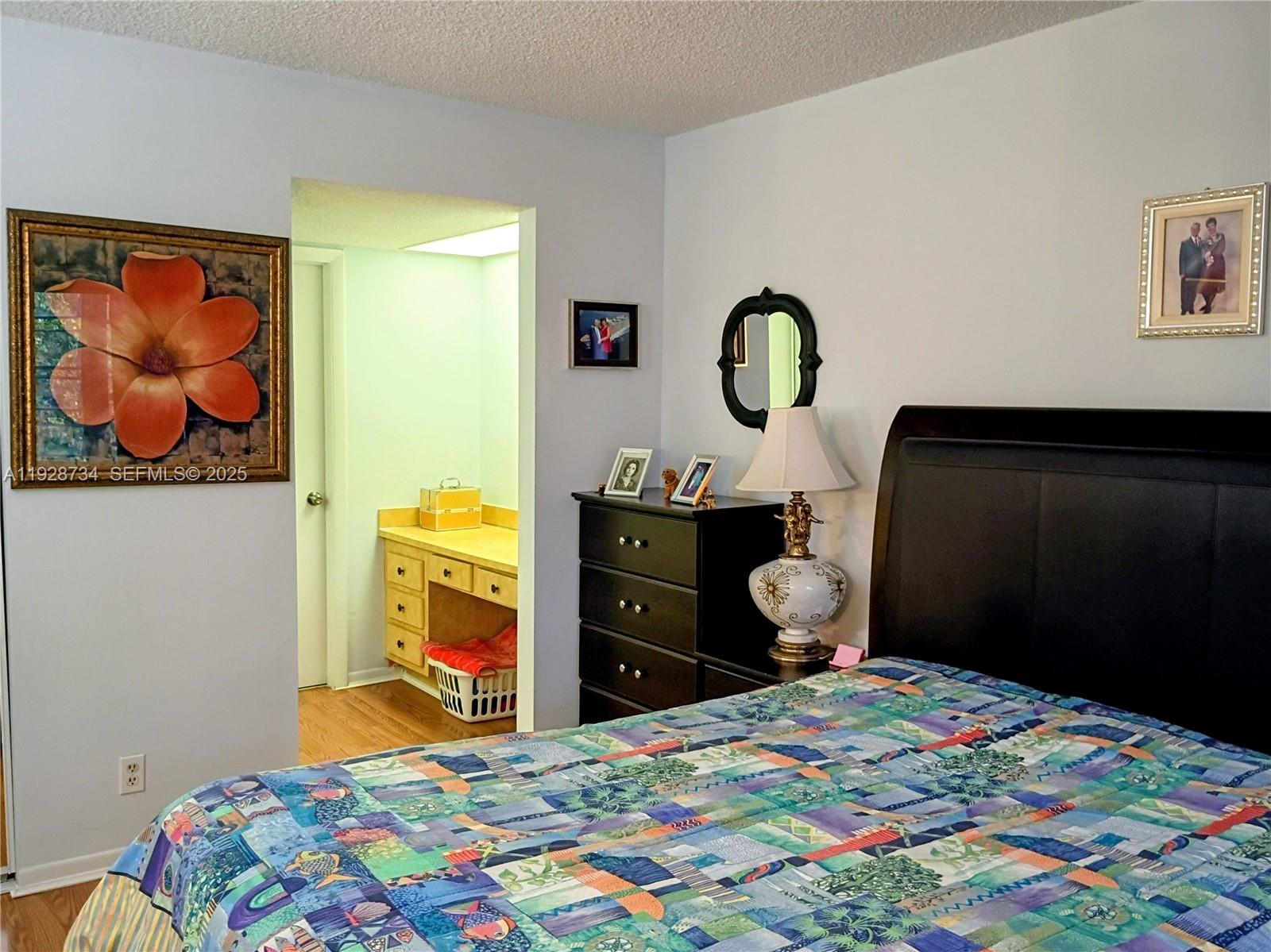 BERKLEY HOUSE WEST - Residential