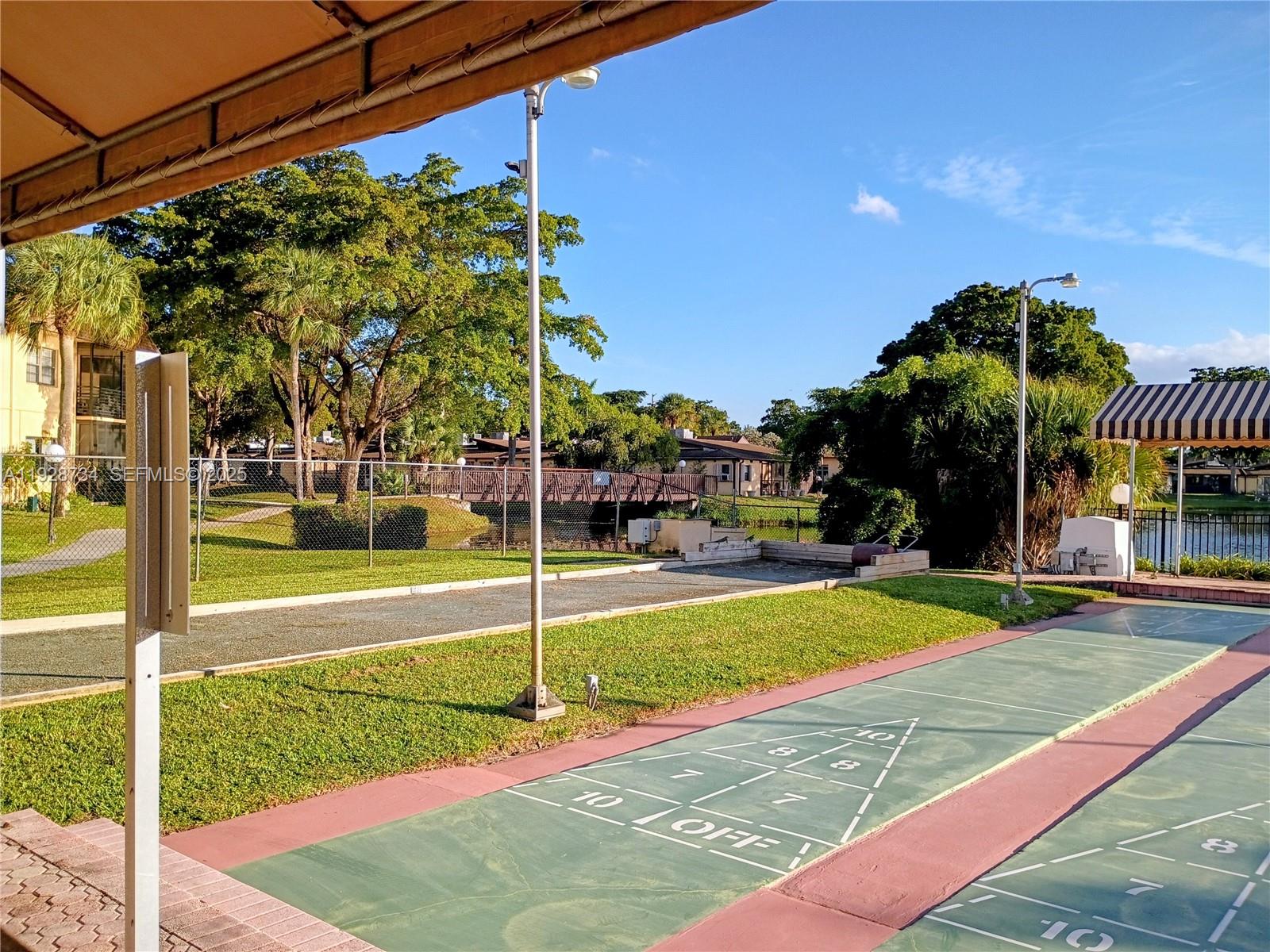 BERKLEY HOUSE WEST - Residential